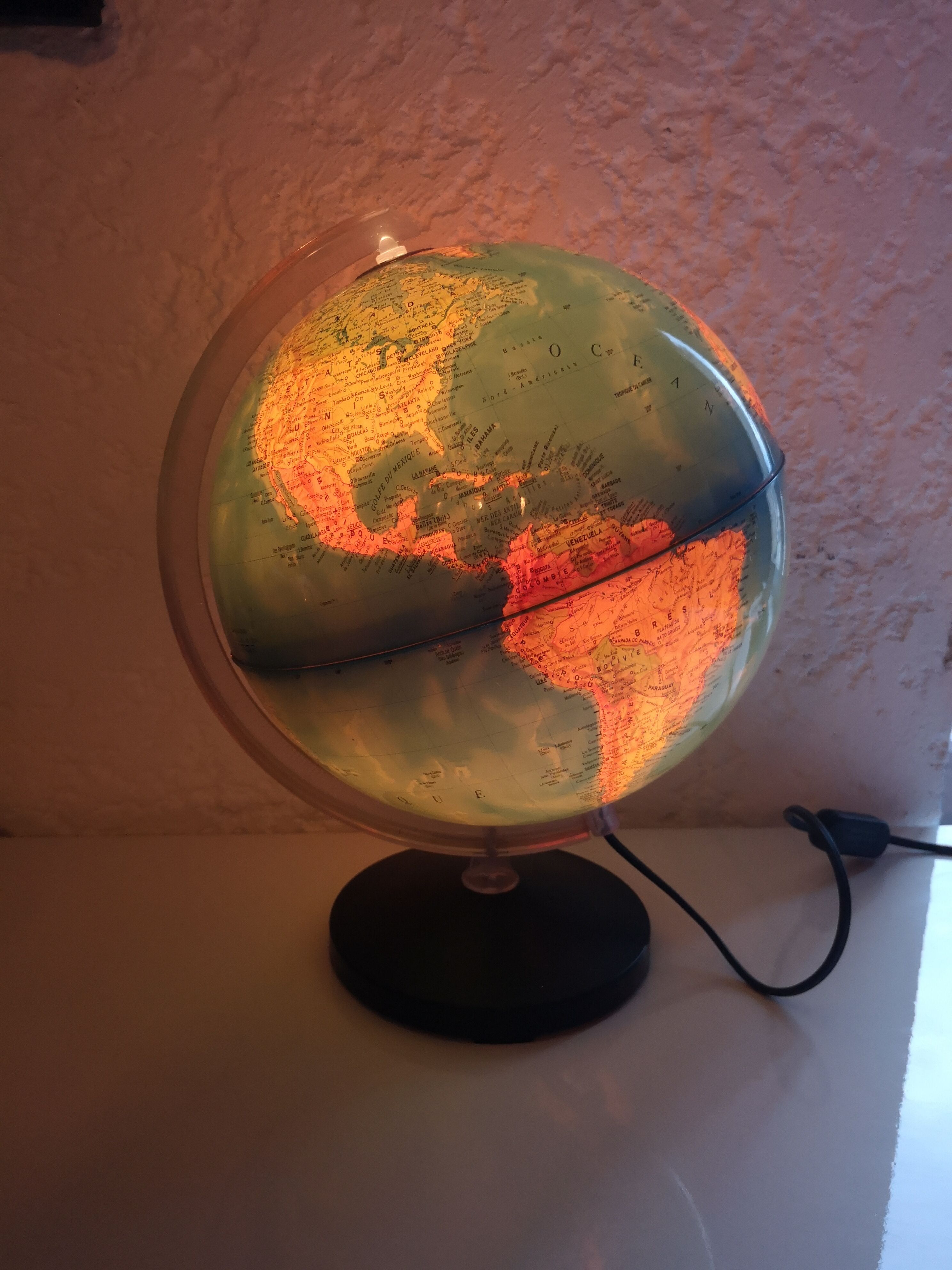 Lampe globe terrestre Jacqueline Levi Spivakoff