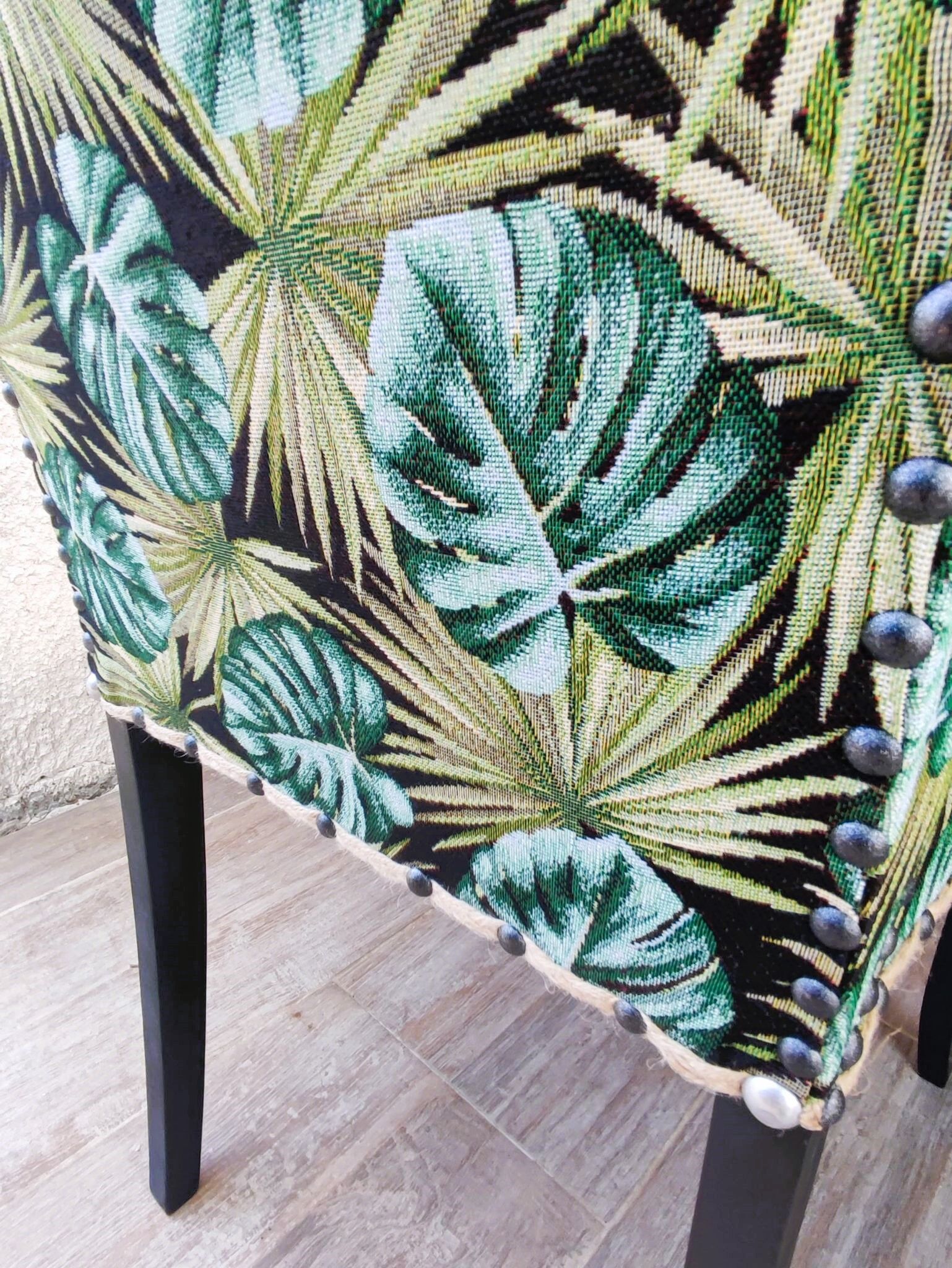 Bridge fabric leaves and black wood