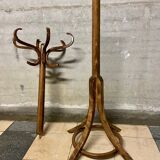 Baumann parrot coat rack