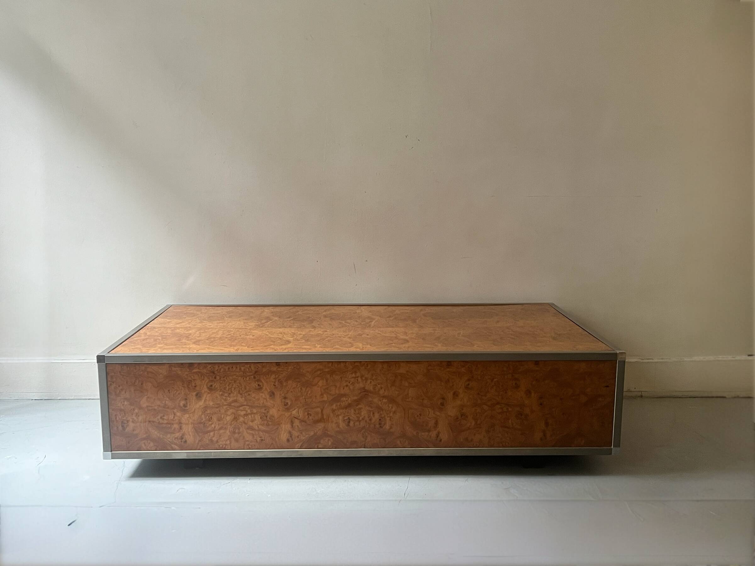 Coffee table in elm burl and chrome in the style of Willy Rizzo, 1970.