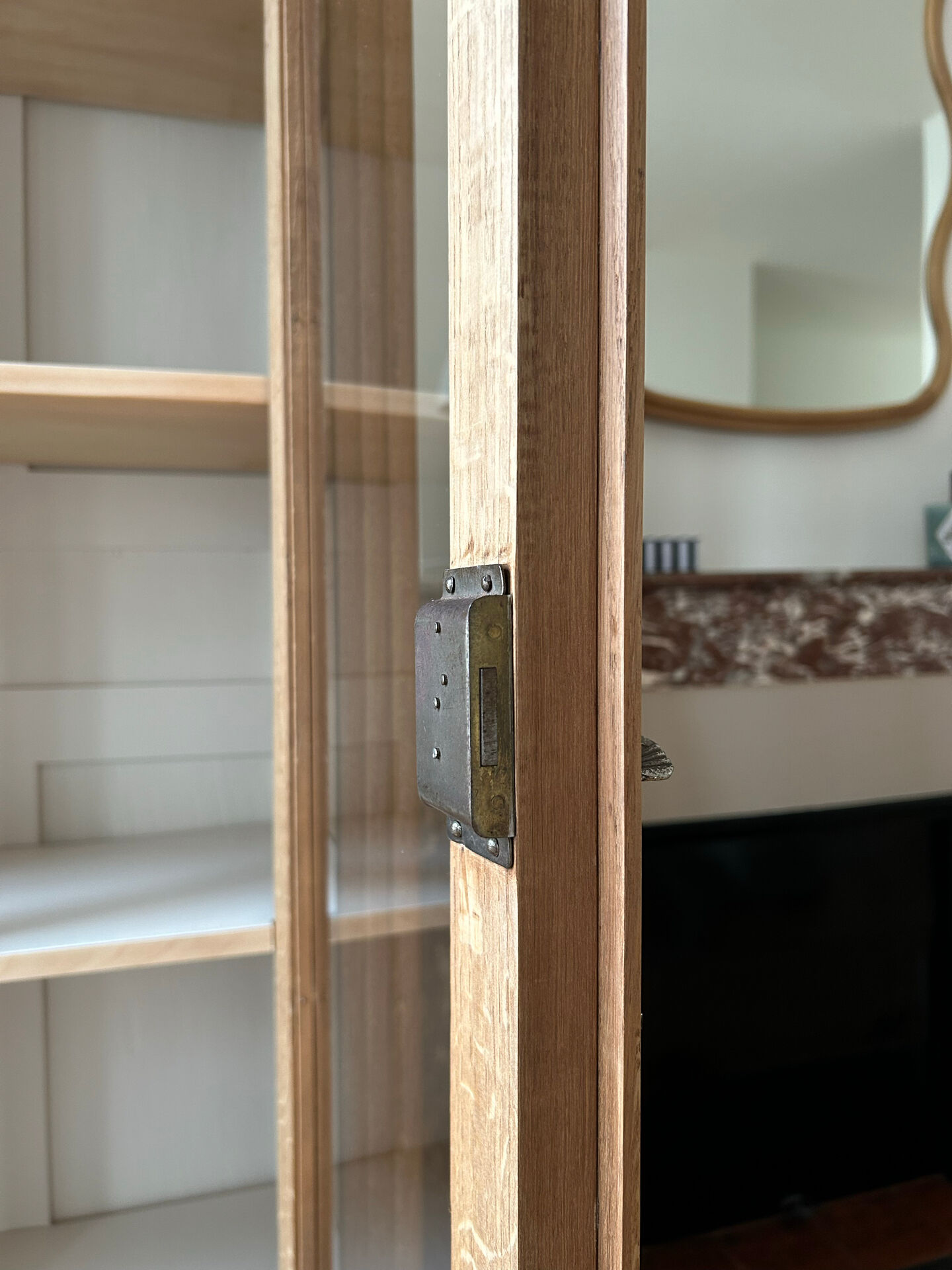 Art Deco glass cabinet (renovated)
