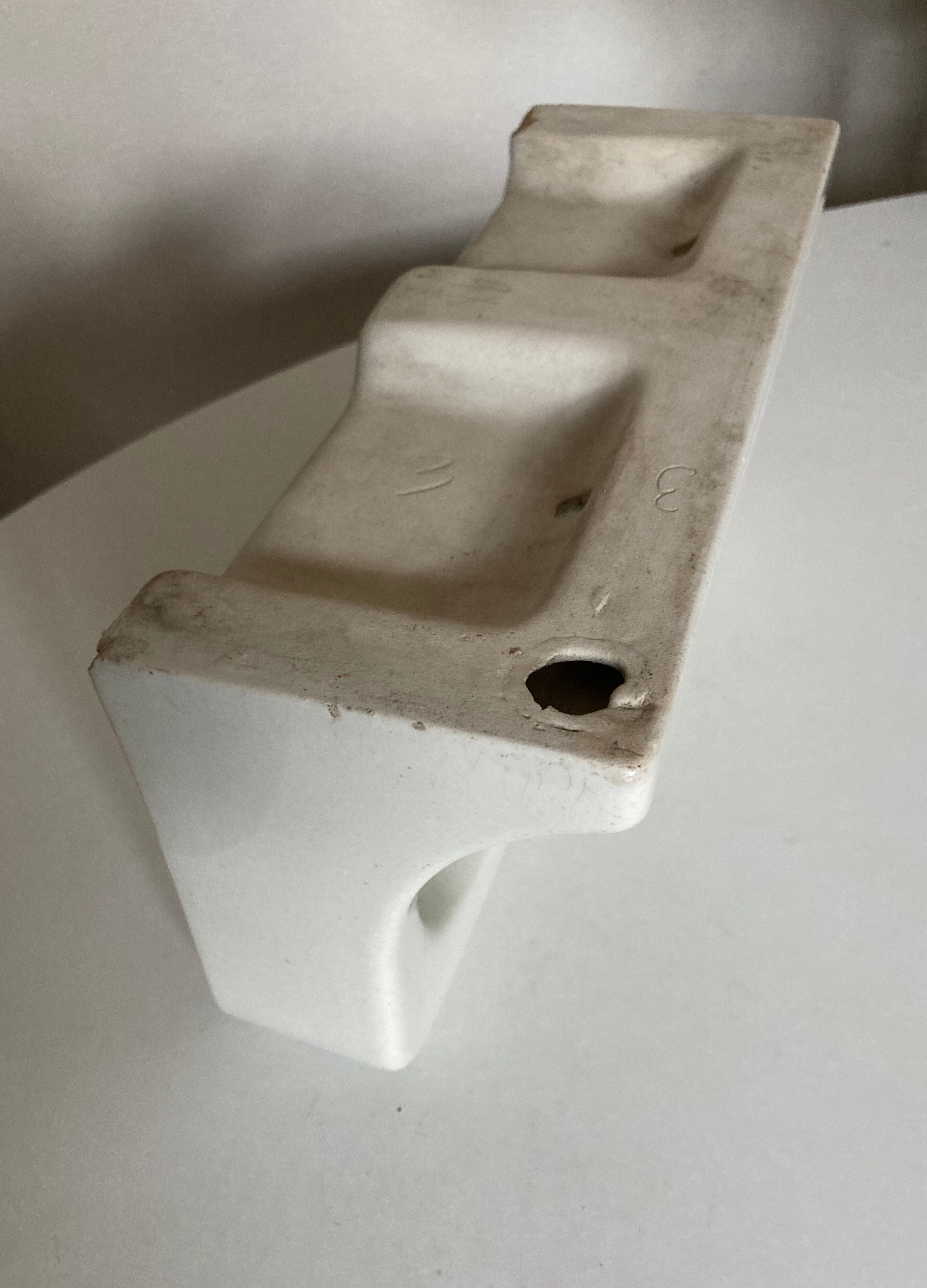 Bathroom door art deco ceramic soap holder