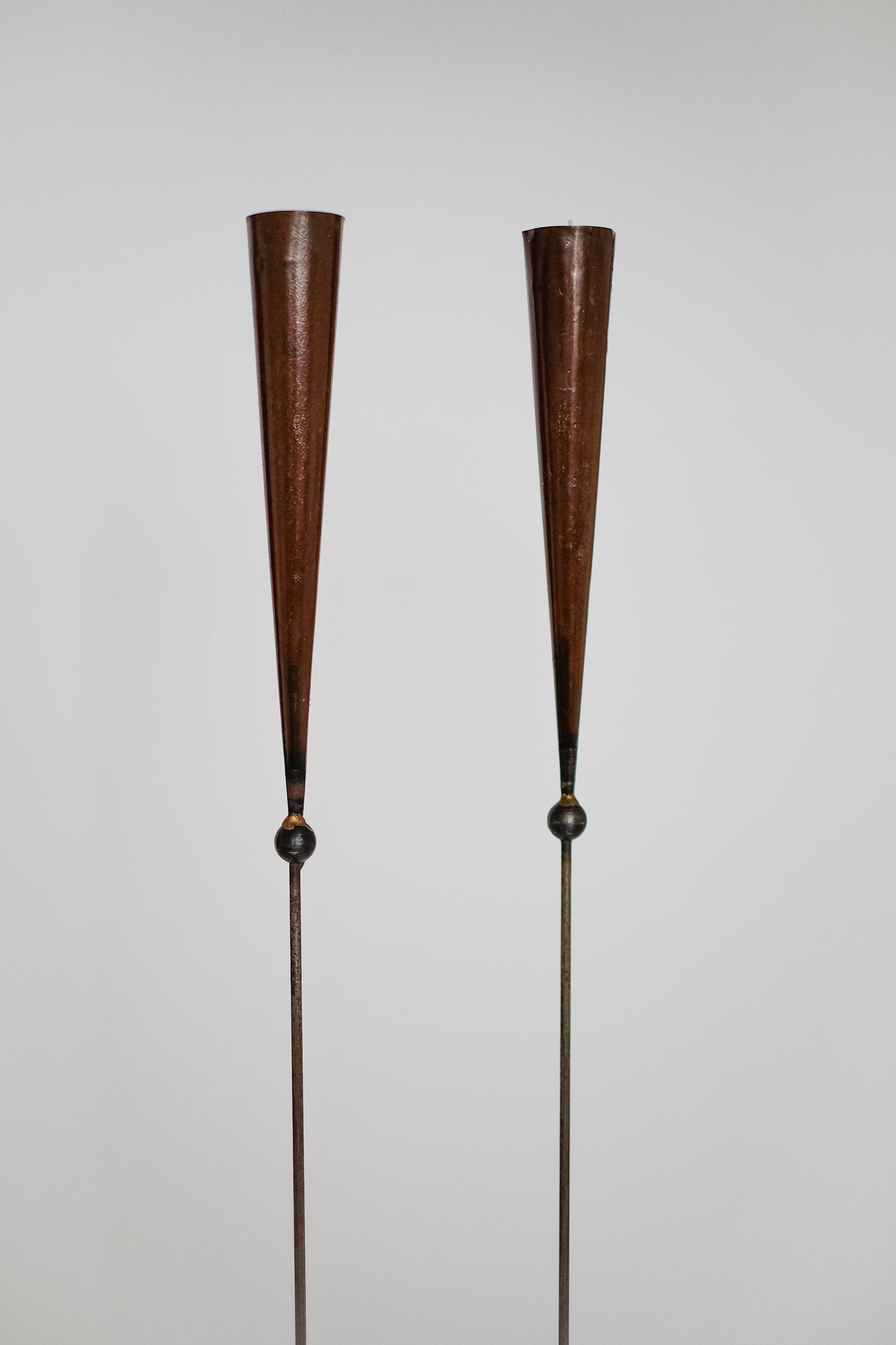 Bougeoirs de sol en cuivre de Pieter Spruyt