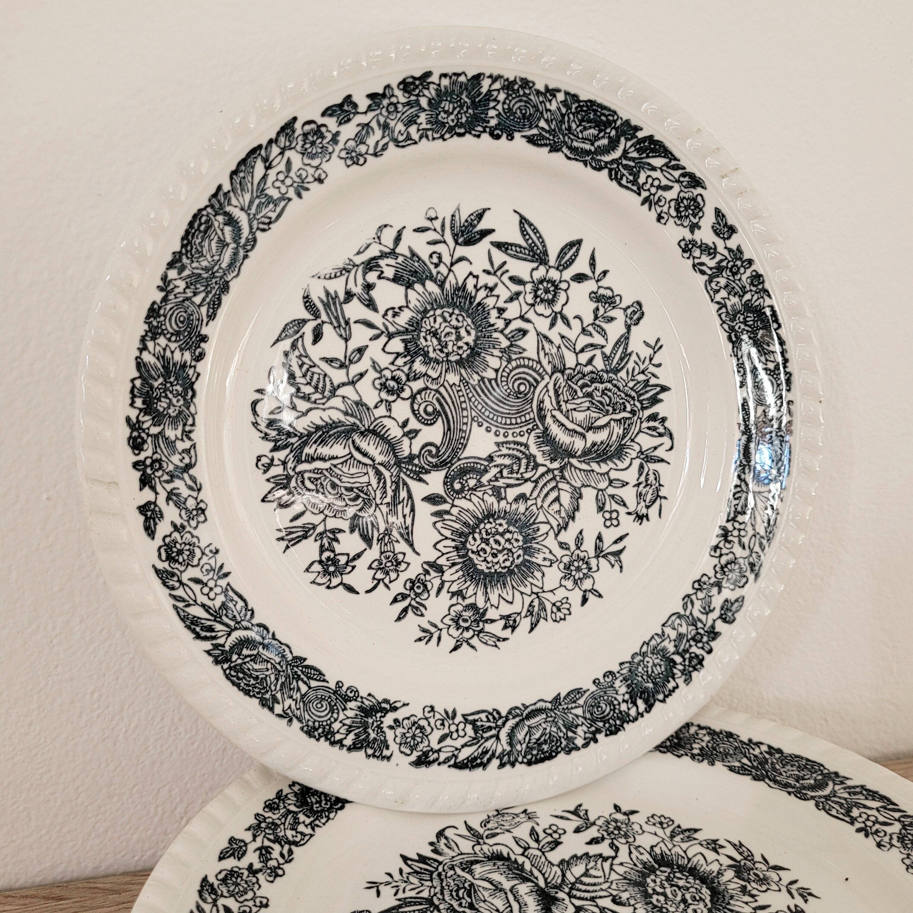 Set of 6 dessert plates