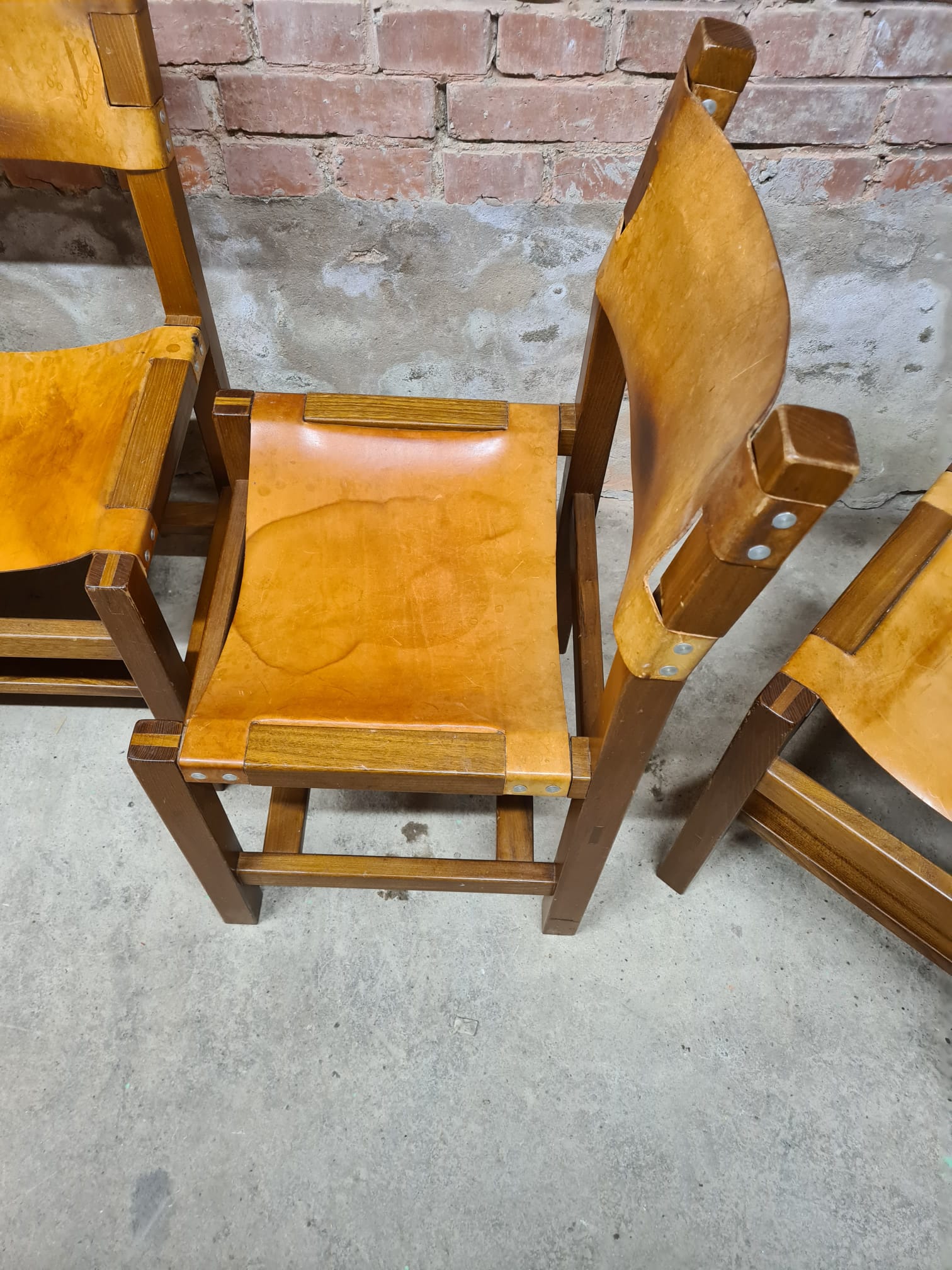 Set of 4 Maison Regain leather chairs
