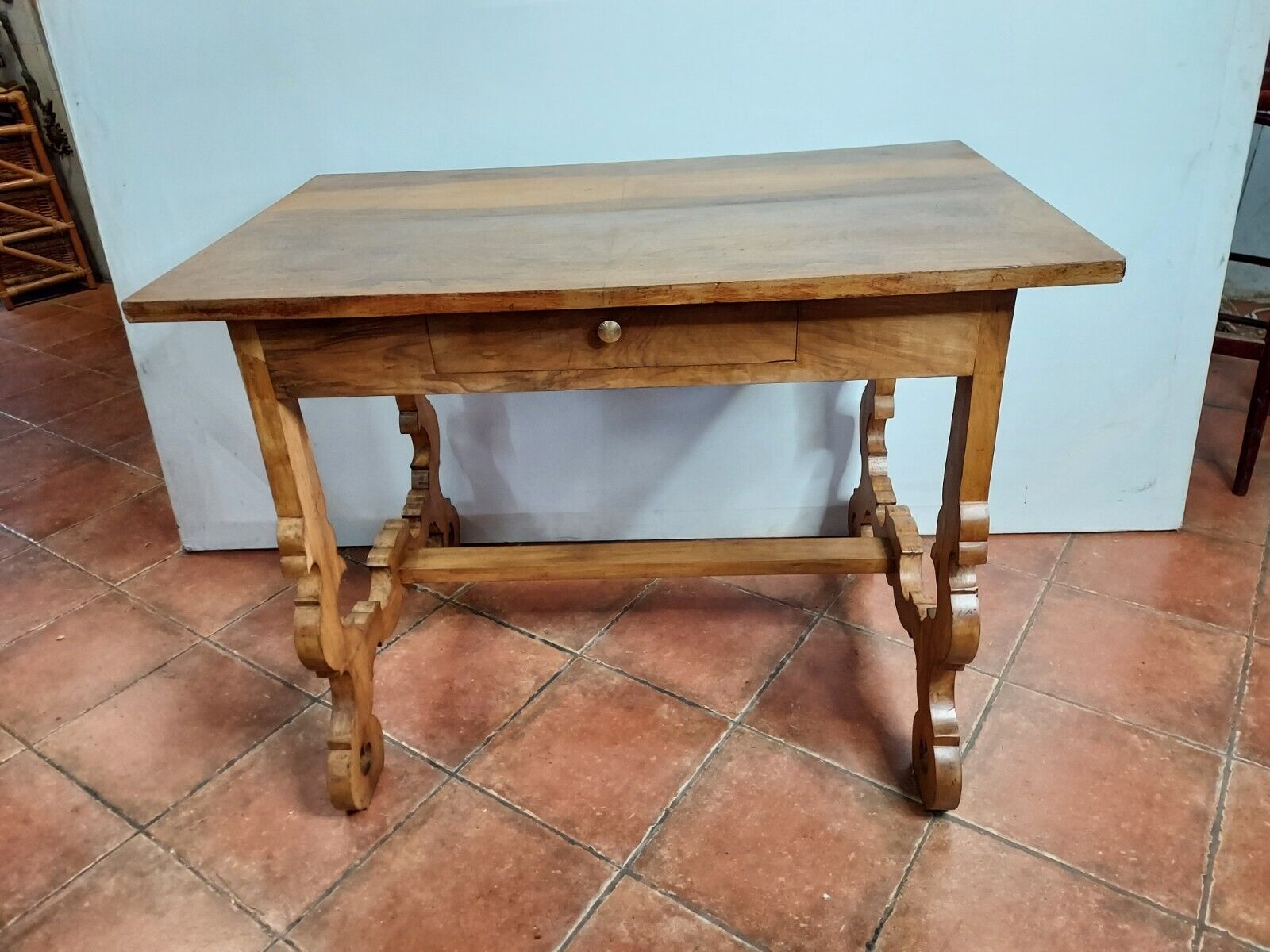 Table bureau en noyer