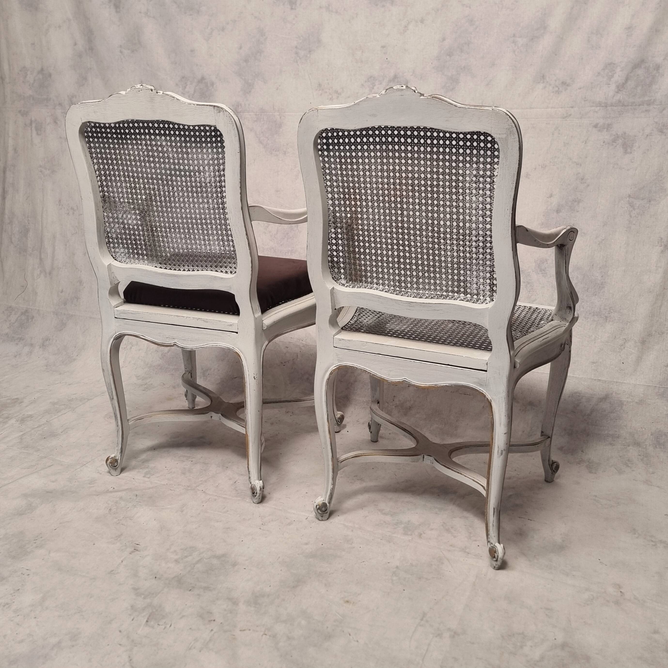 Paire de fauteuils cannés de style régence - bois peint - 19ème