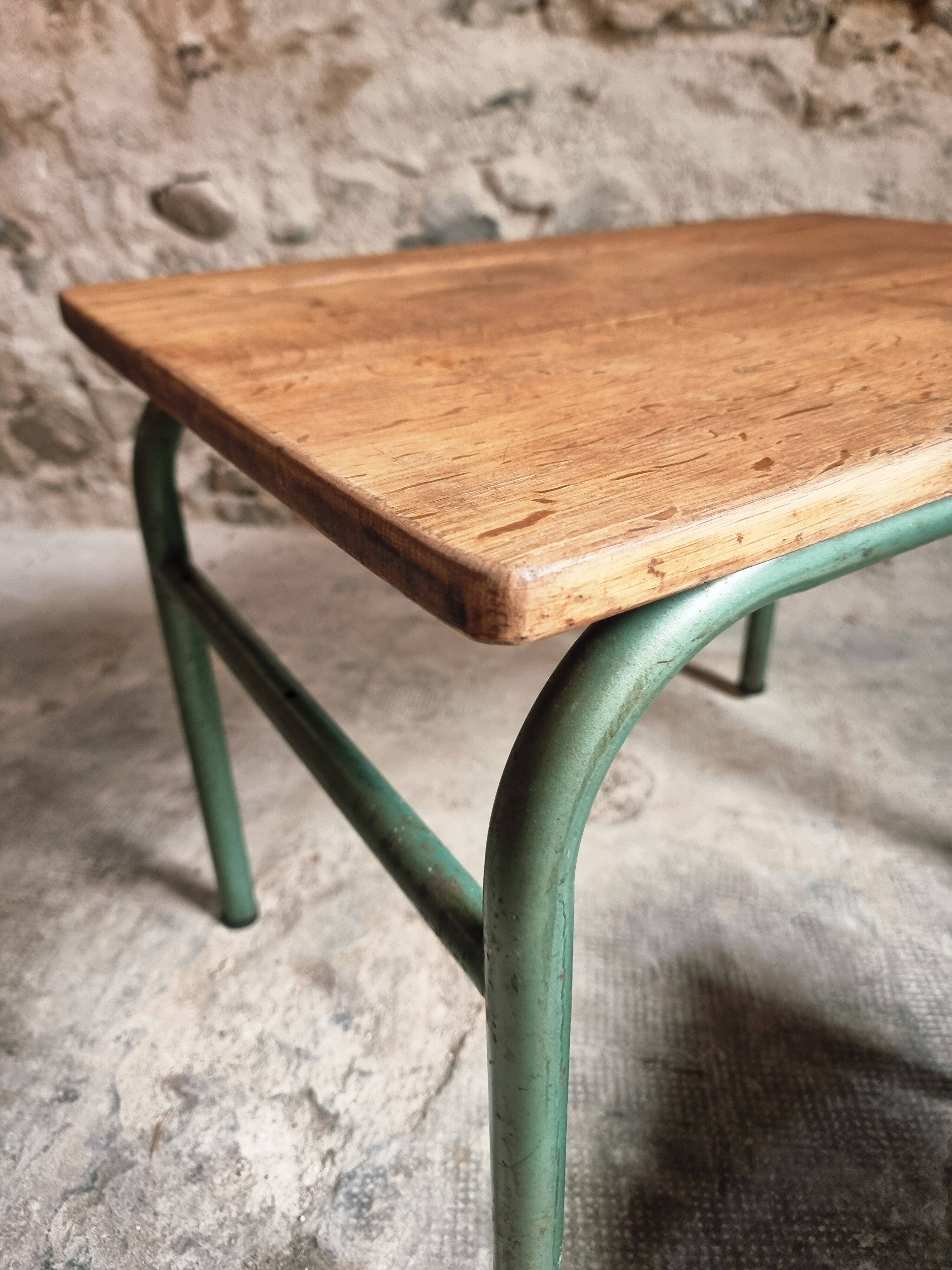 Ensemble bureau et chaise d’écolier vintage – Mobilier scolaire industriel