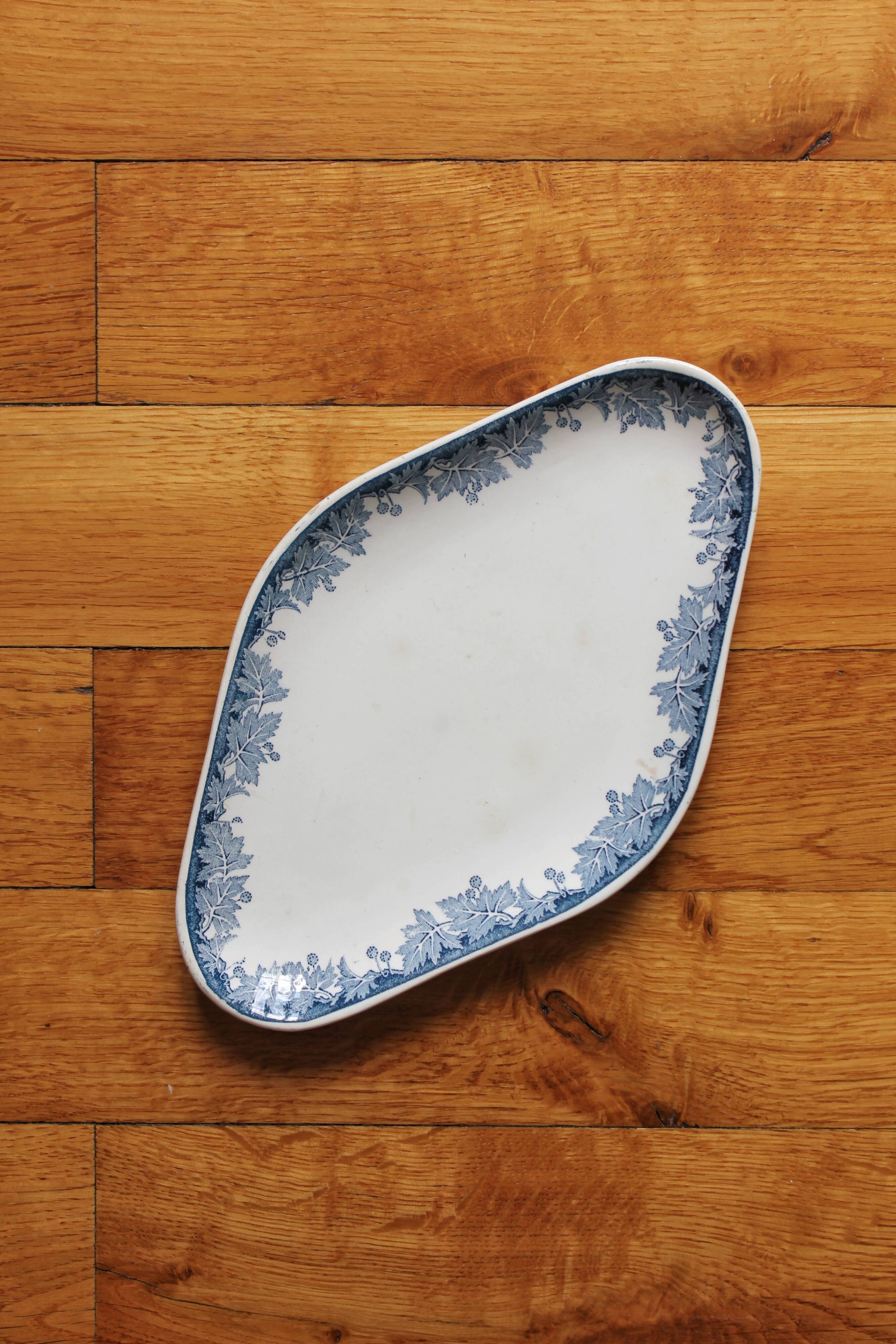 Iron clay dish "Platane" model Saint Amand and Hamage early 20th century