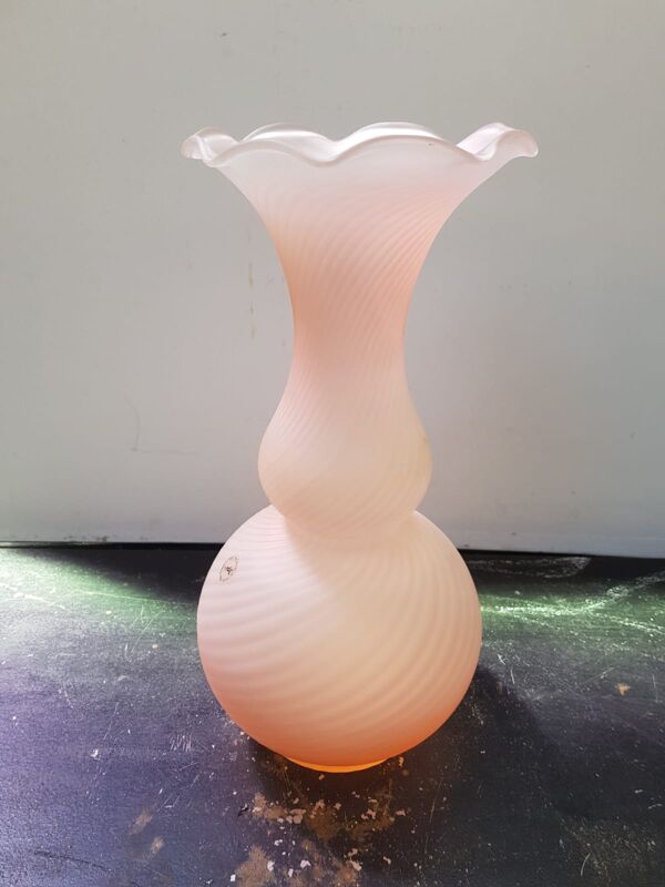 Ancien vase centrovetro verre opalin rose col corolle made in italy vintage