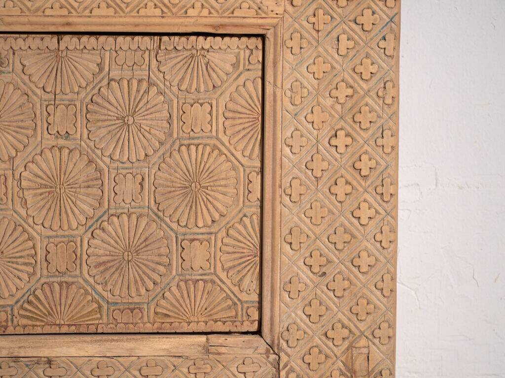 Old carved pine wood buffet – Gansu, around 1900