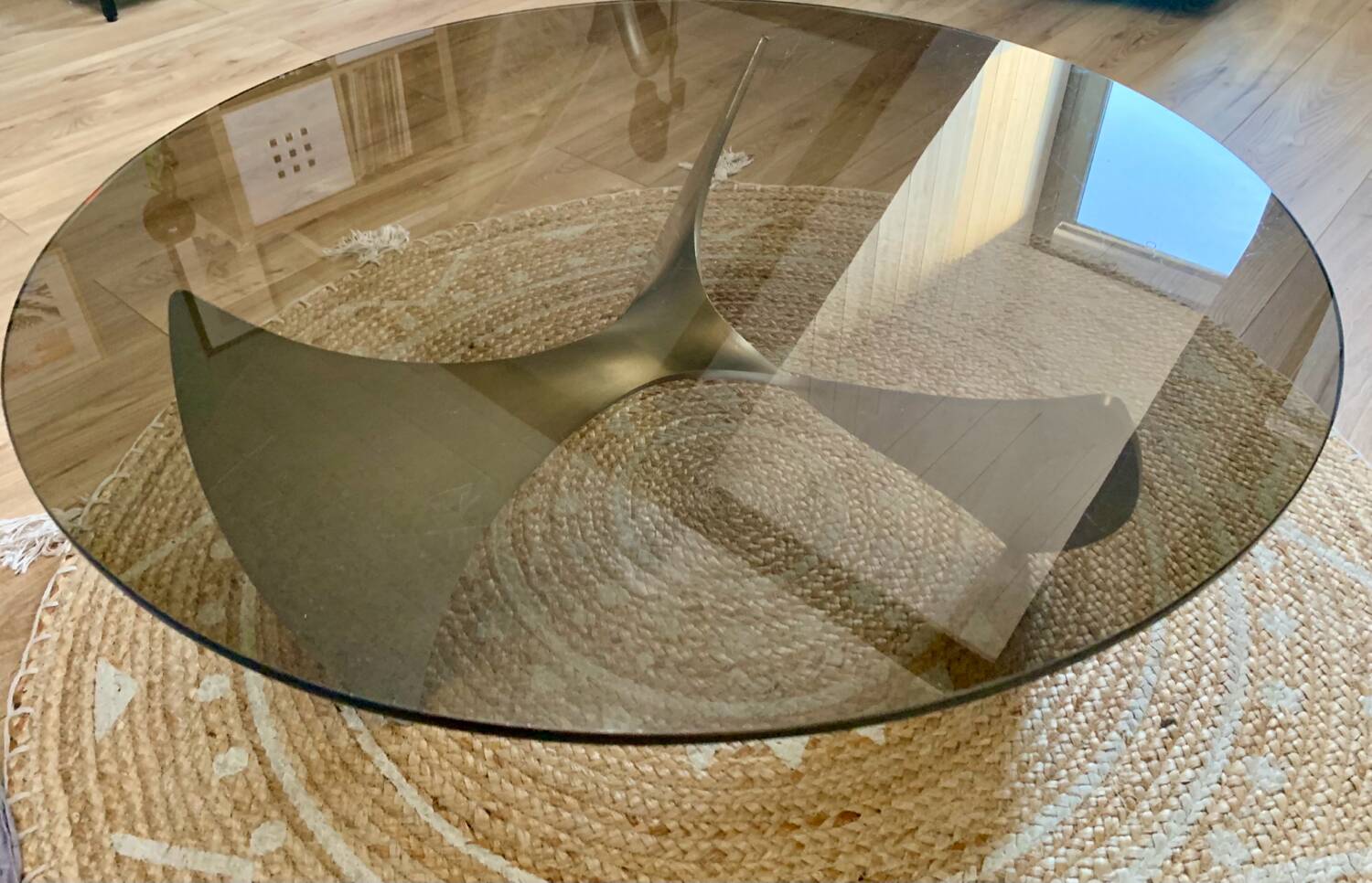 Propeller coffee table