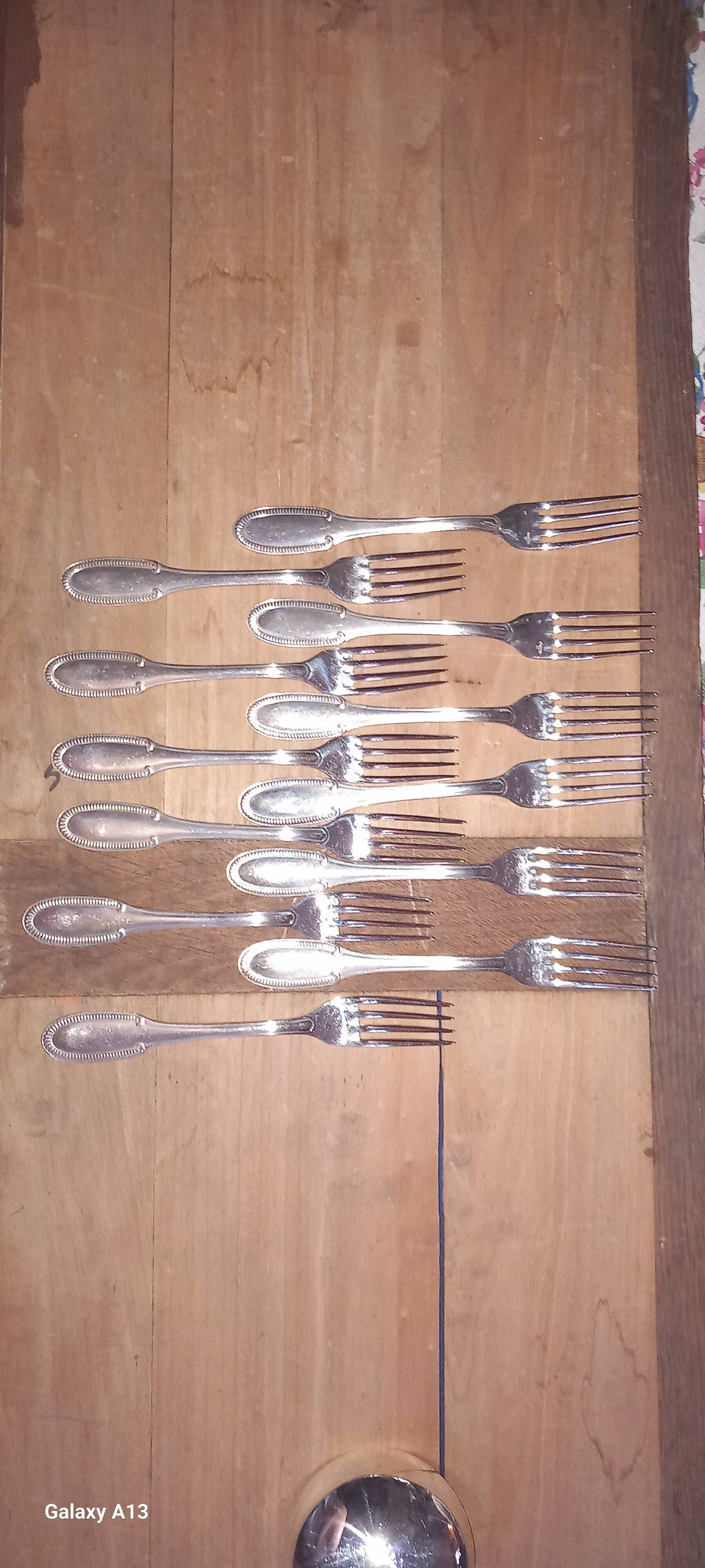 Silver-plated metal cutlery set ercuis in its gadroons model box