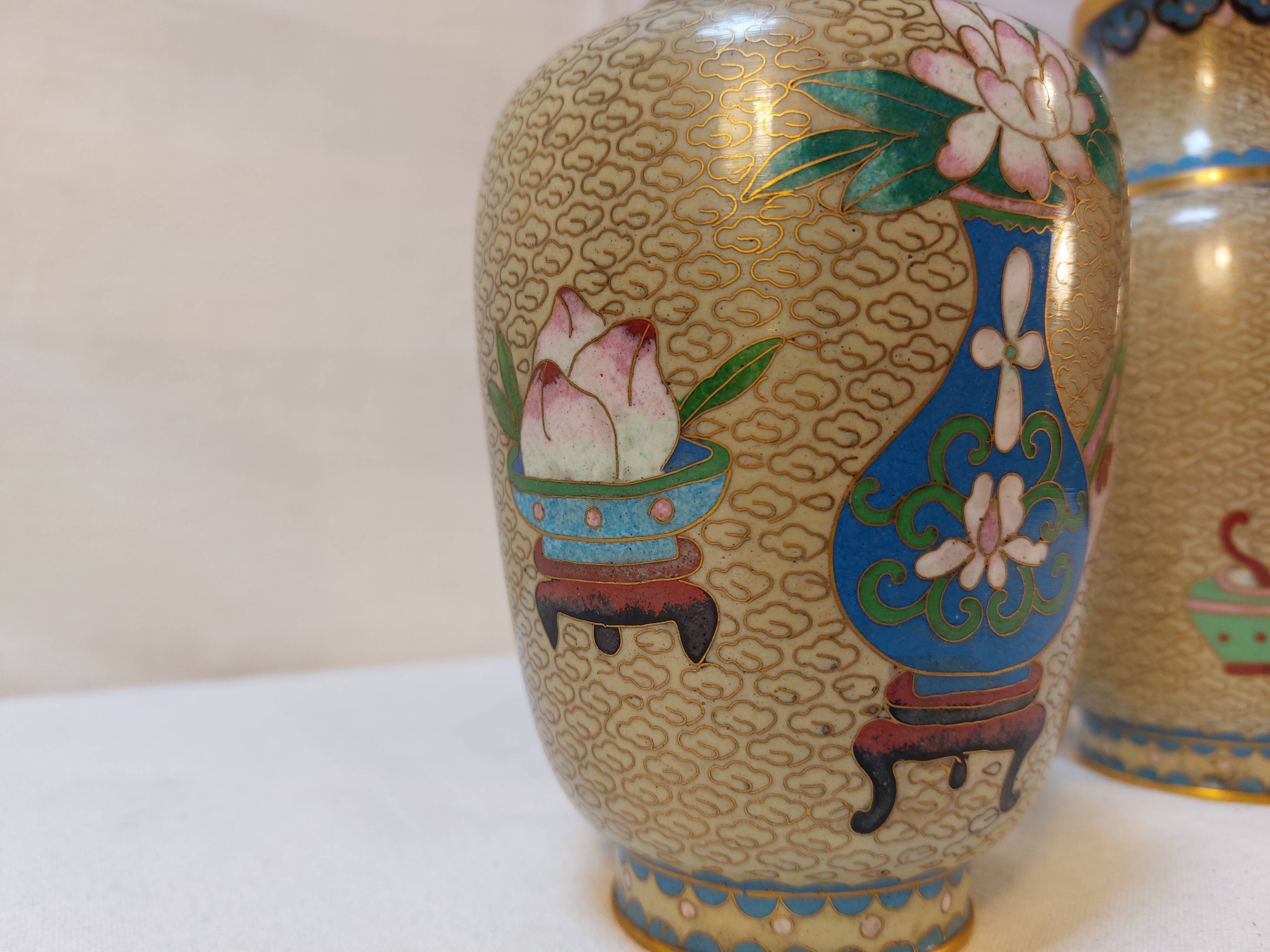 Pair of small cloisonné vases with Japanese polychrome decoration
