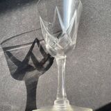 4 Verres à vin cristal taillé