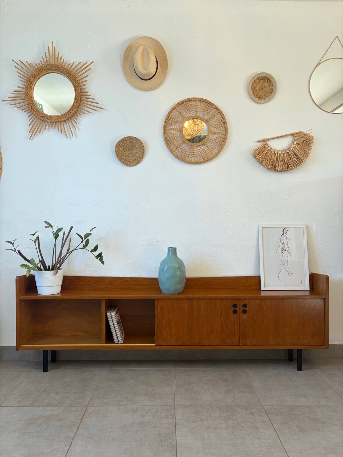 Vintage low enfilade from the 1960s (shallow)