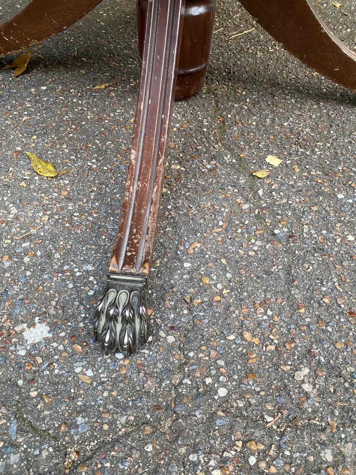 Table à manger ronde relevable et extensible avec pied central 90cm