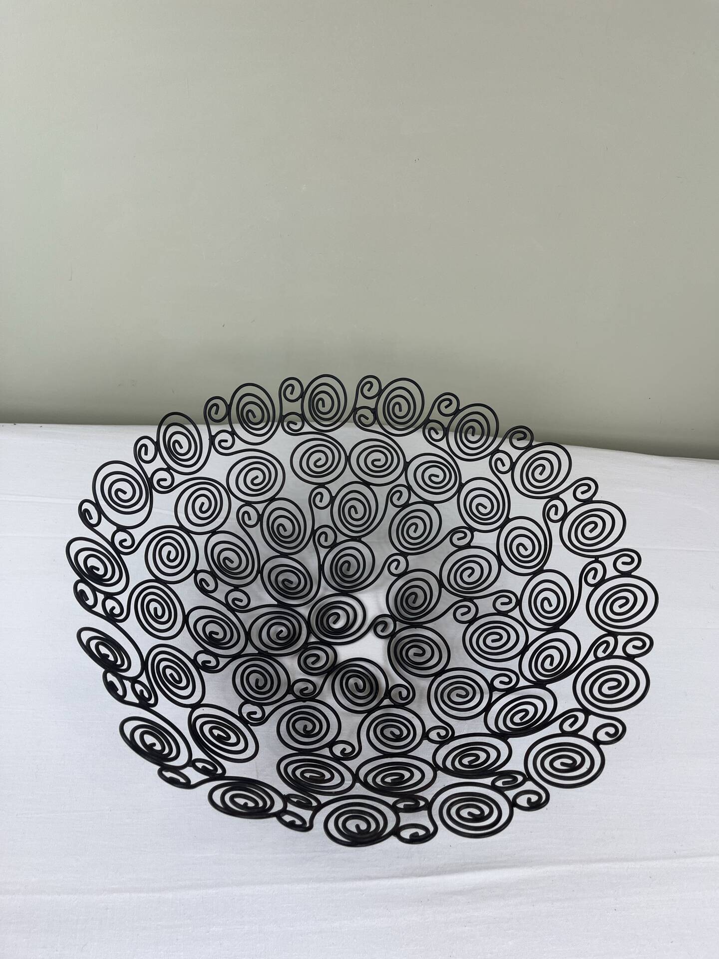 Coupe sculpturale en métal