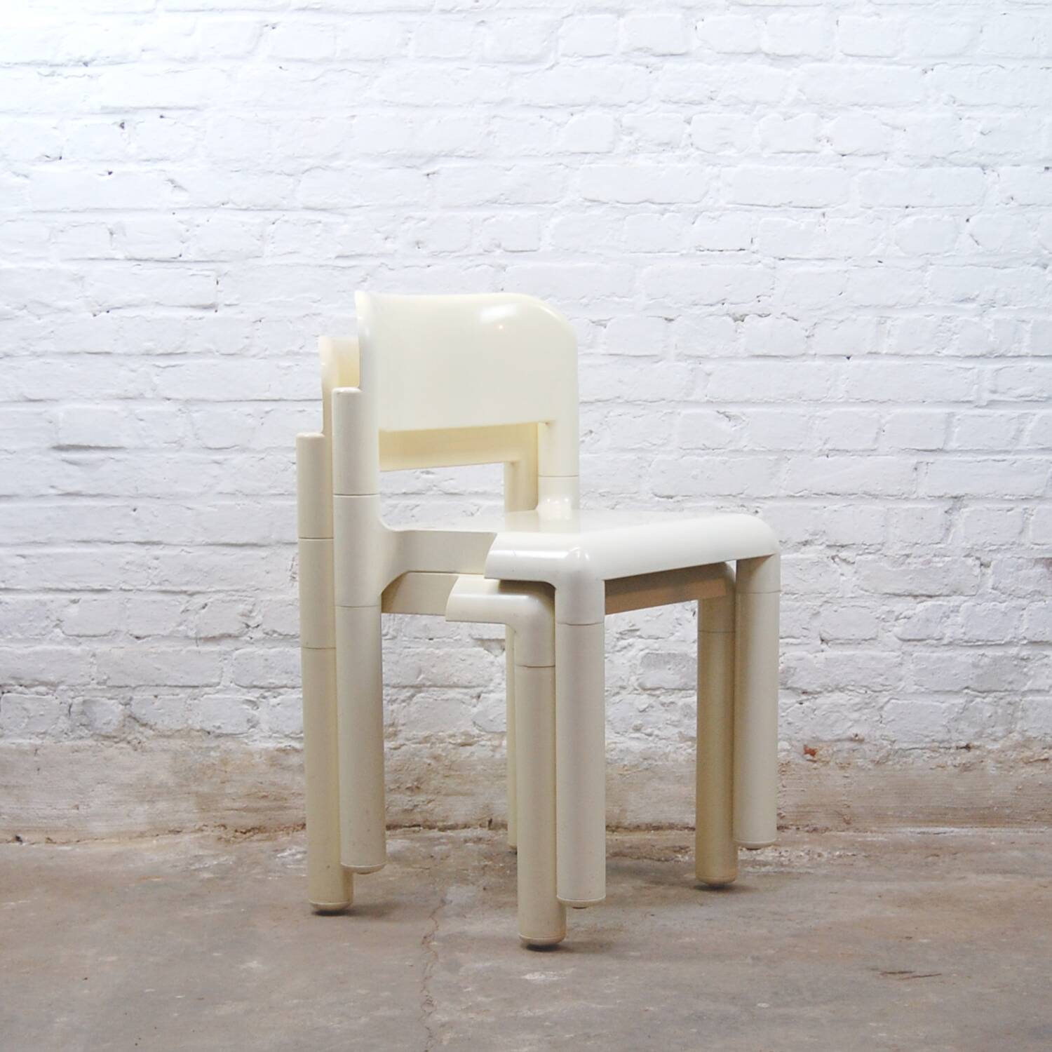 Paire de chaises en plastique UPO d'Eero Aarnio 1979