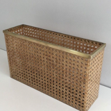 Porte-revue en plexiglass, laiton et cannage incrusté