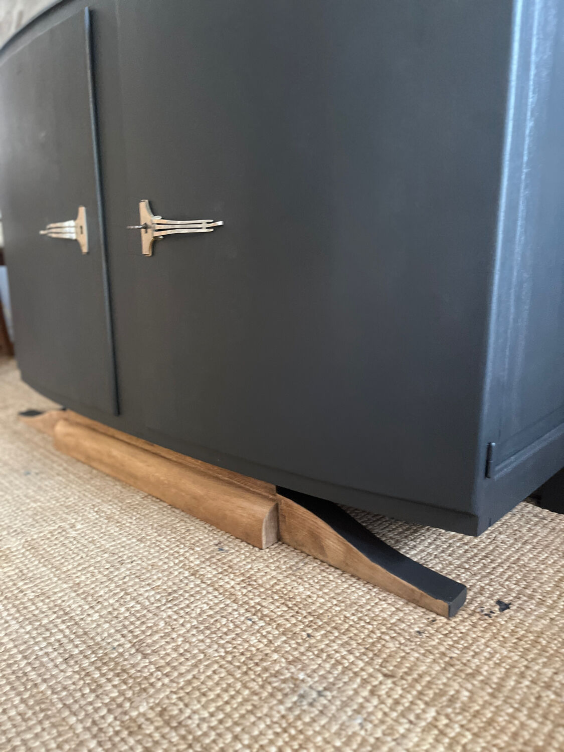 1930s sideboard with mustache feet