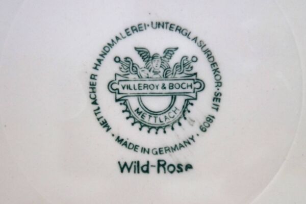 8 Assiettes à dessert Villeroy & Boch ''Wild Rose'', 1970