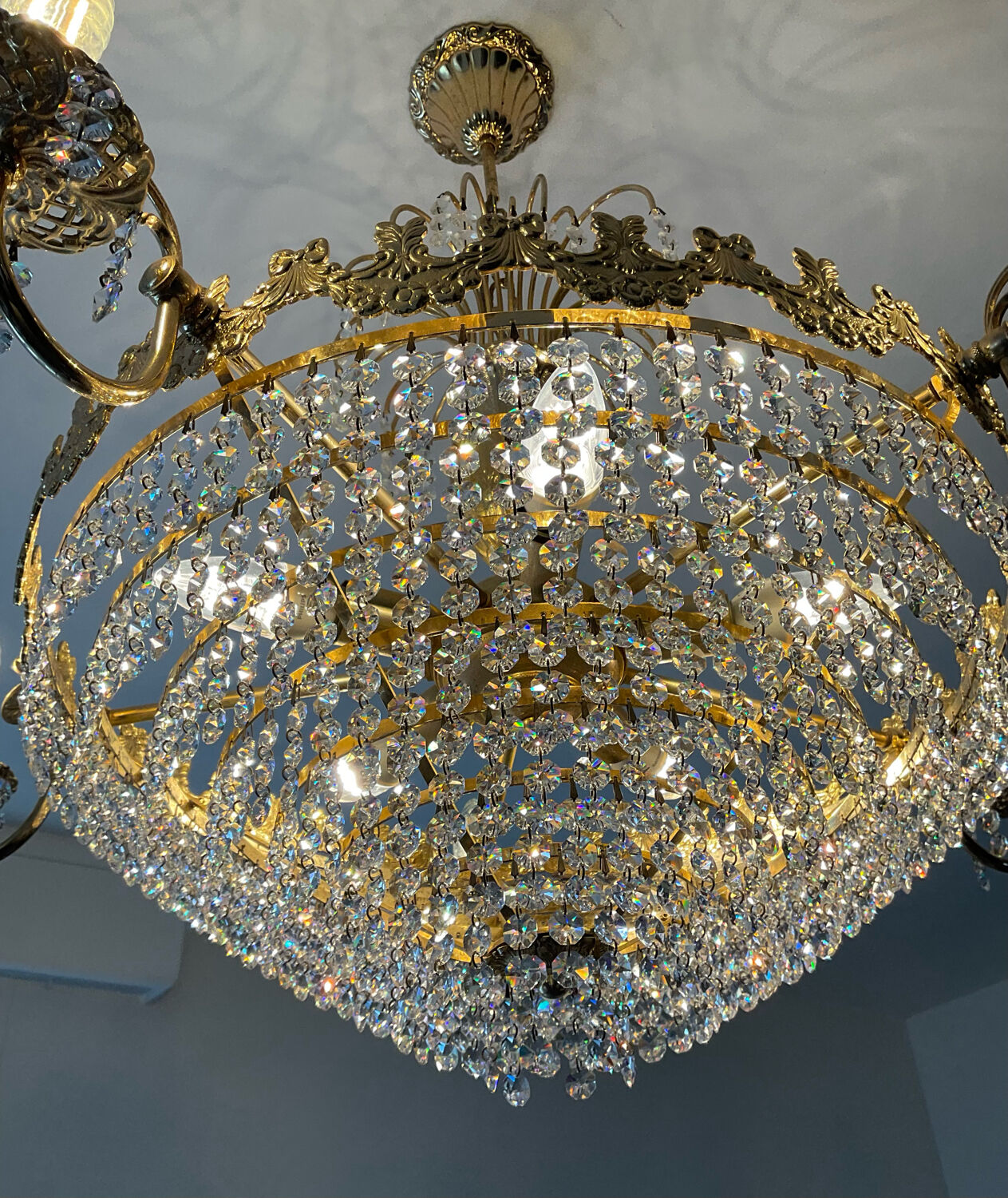 Waterfall chandelier with crystal tassels