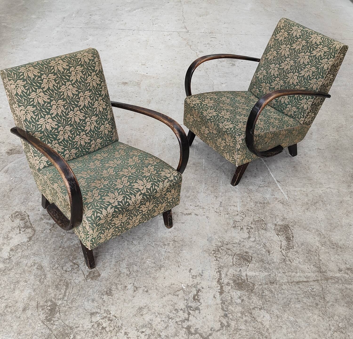 Pair of green H410 Type C armchairs Jindrich Halabala 1930