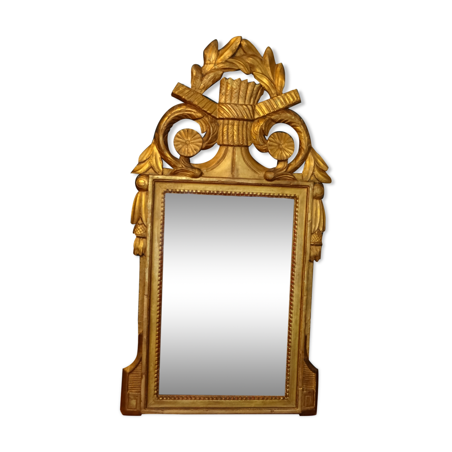 Louis XVI mirror (eighteenth century) in gilded stucco wood H 80 cm