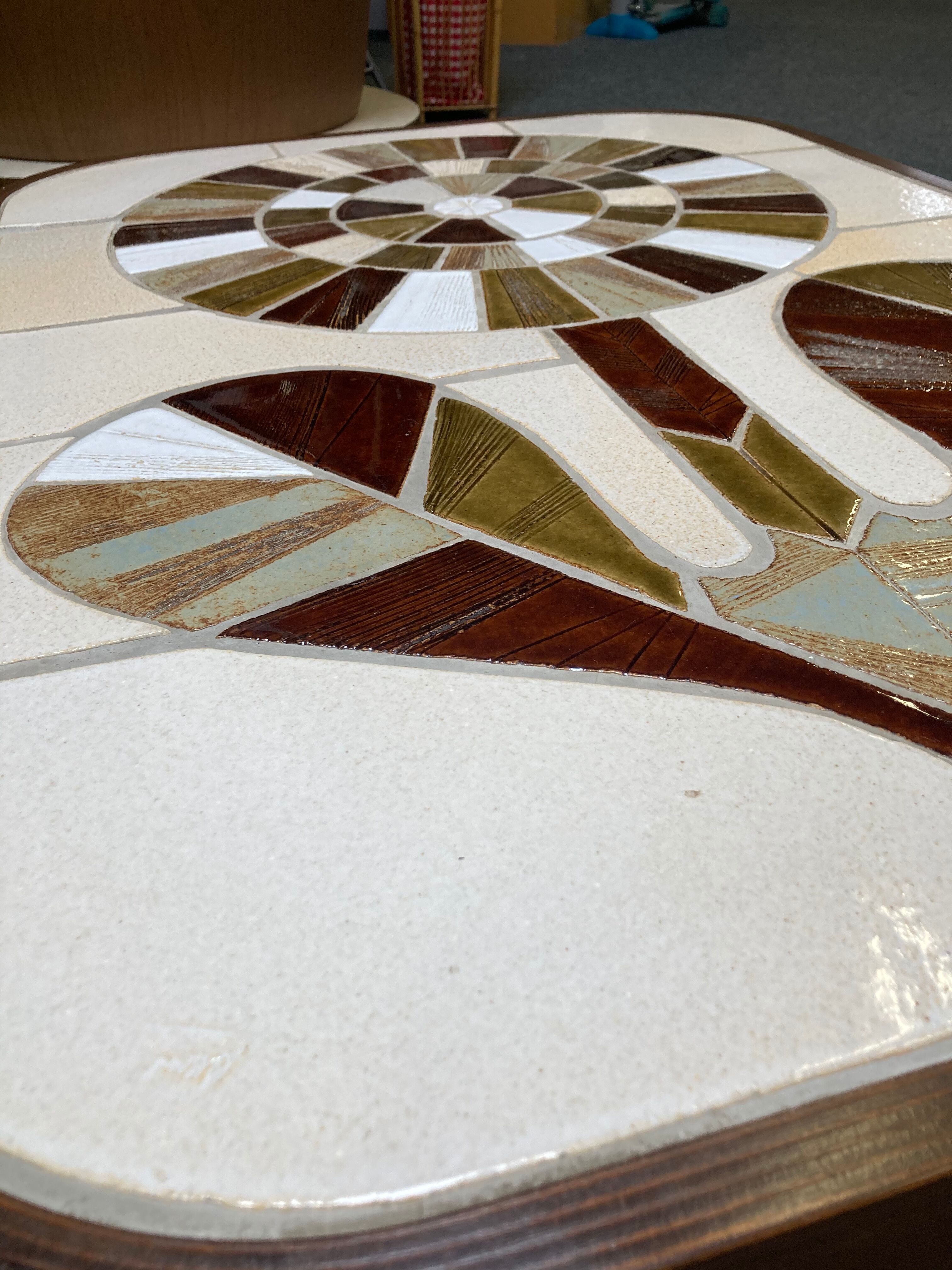 Ceramic coffee table Roger Capron shogun flower