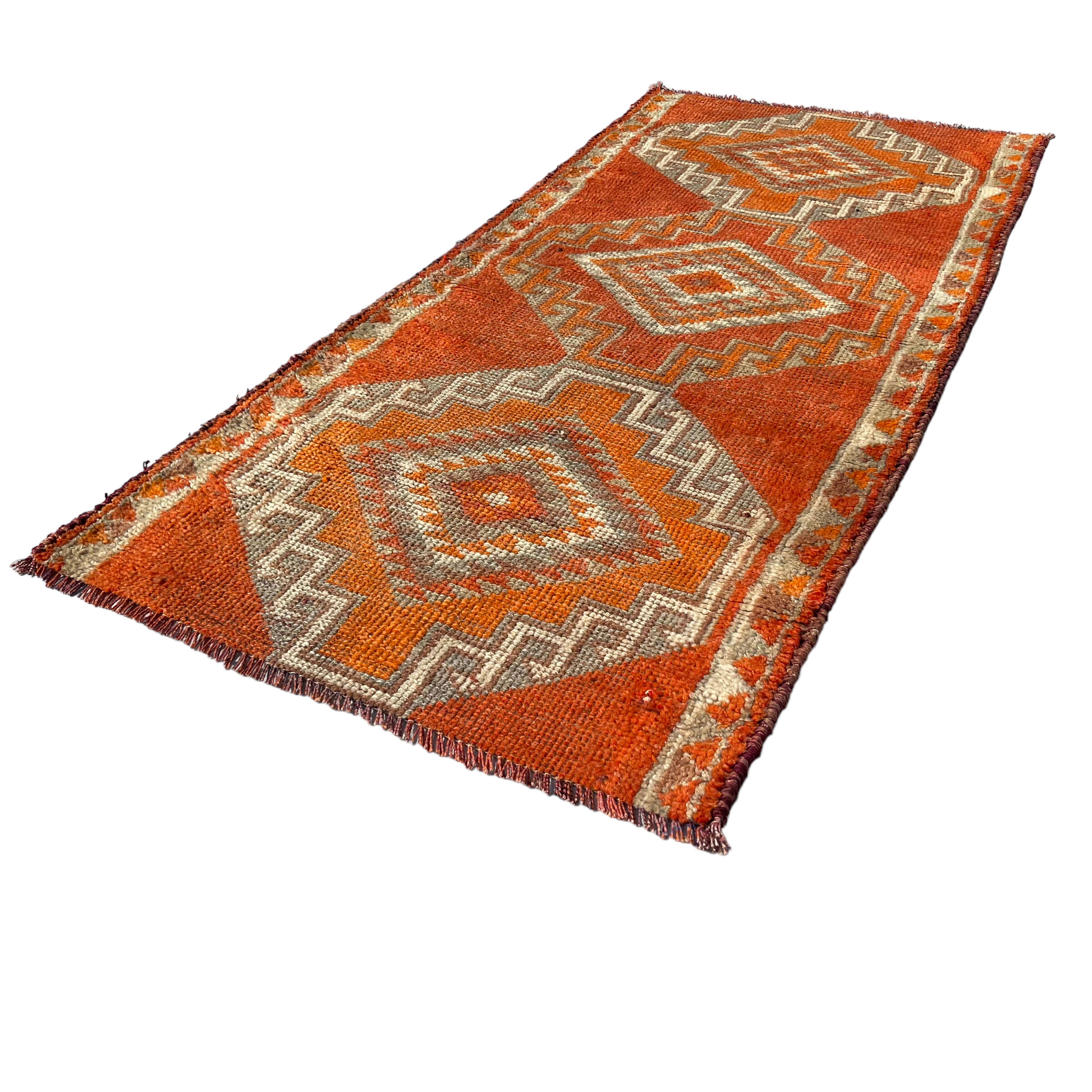 Traditional vintage kurdish herki rug