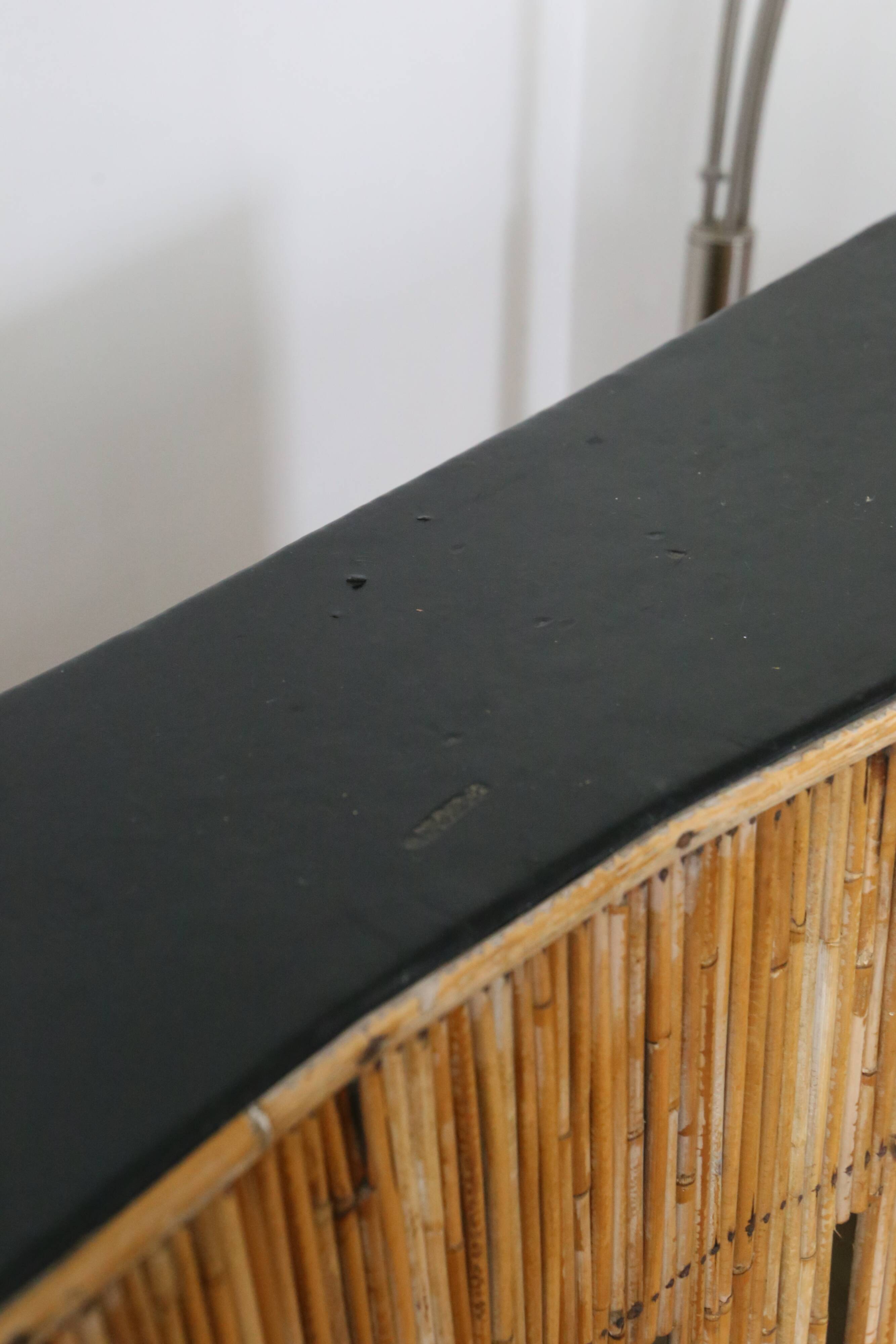 Tiki bar, rattan bar and two stools