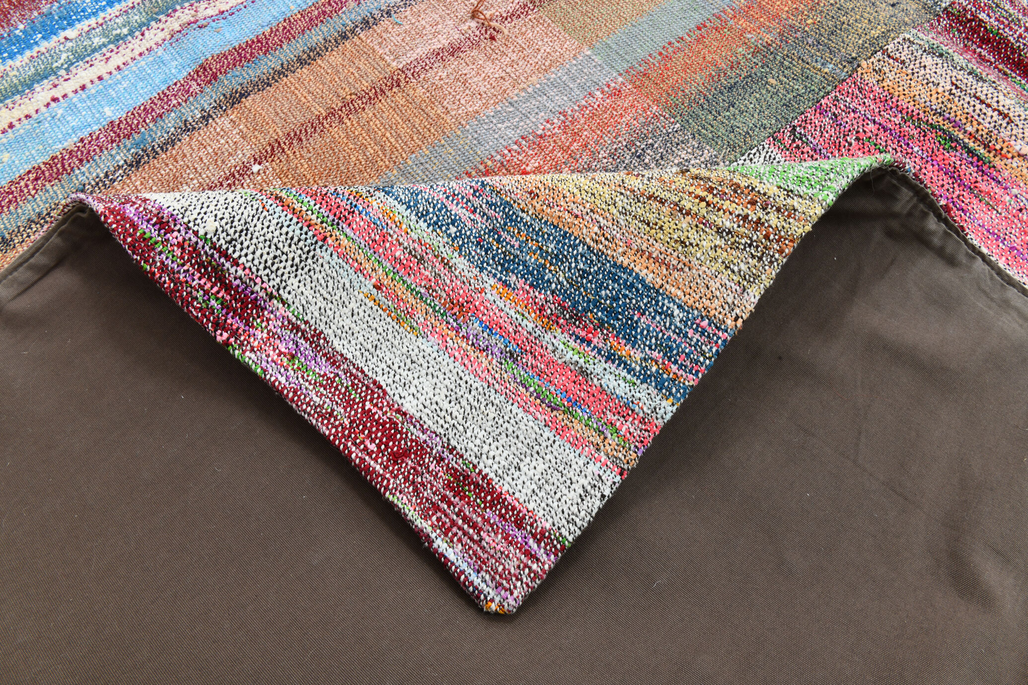 Multicolor modern rug 321x234cm