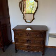 Walnut commode in Louis XV style with 3 drawers.