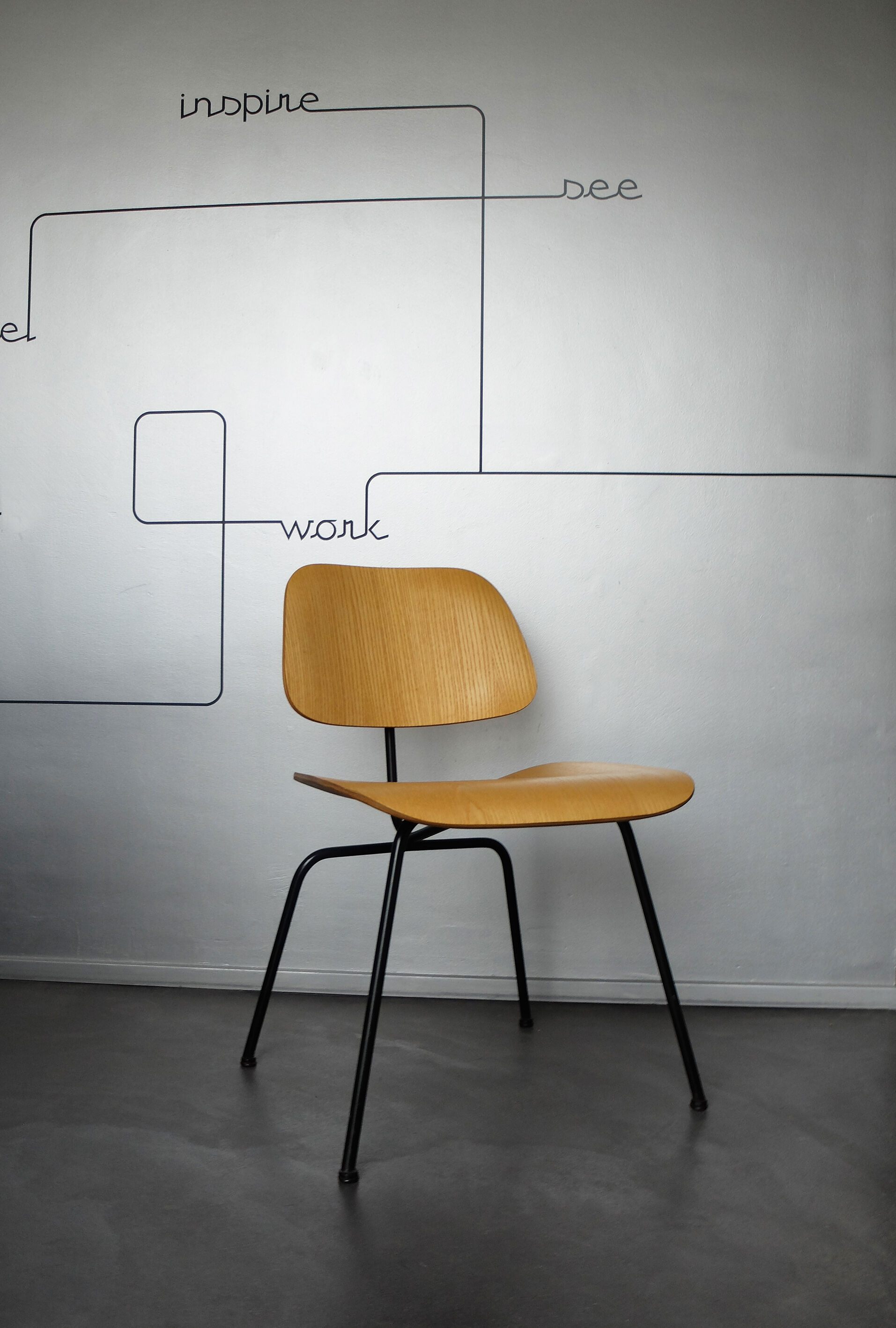 Chair DCM by Charles and Ray Eames for Herman Miller, 1950