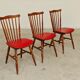 Lot de 3 chaises bois et skaï rougeTacoma par Baumann 1960