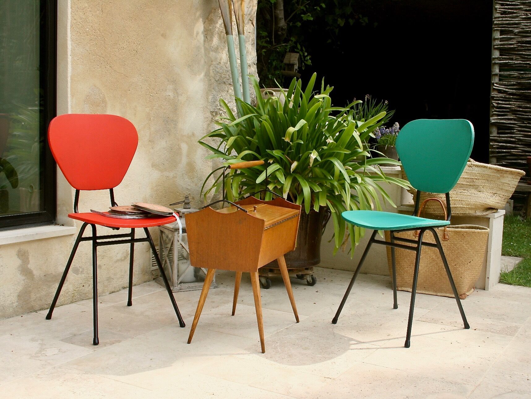 Standing sewing box from the 50s