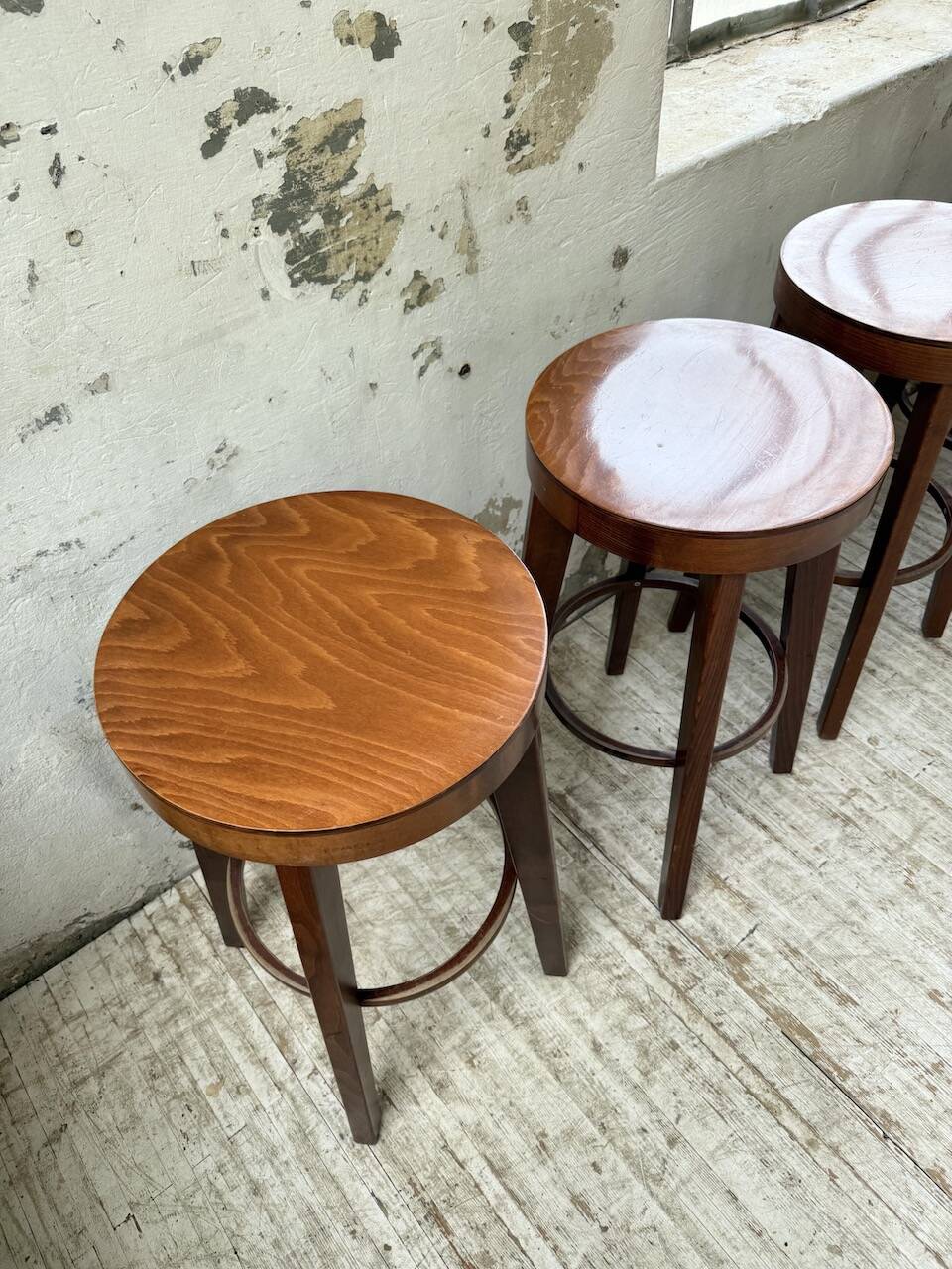 6 vintage Baumann bar stools