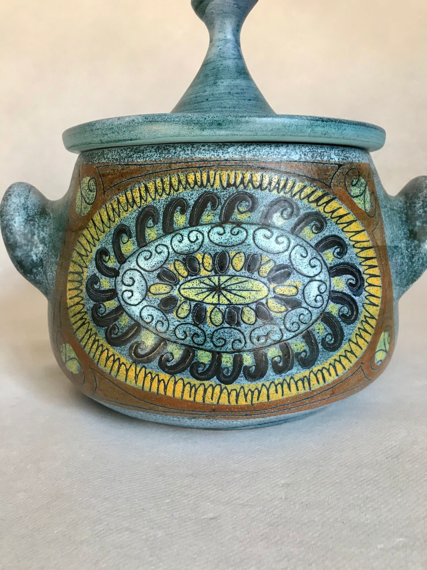 Covered pot by Jean de Lespinasse, JdL, model 1, Nice around 1950/1960