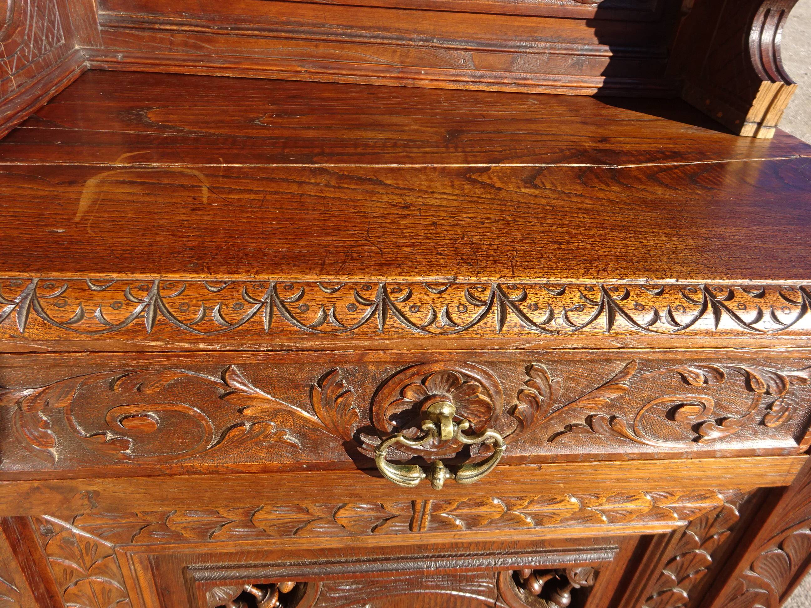 Former Bedel & Cie dresser