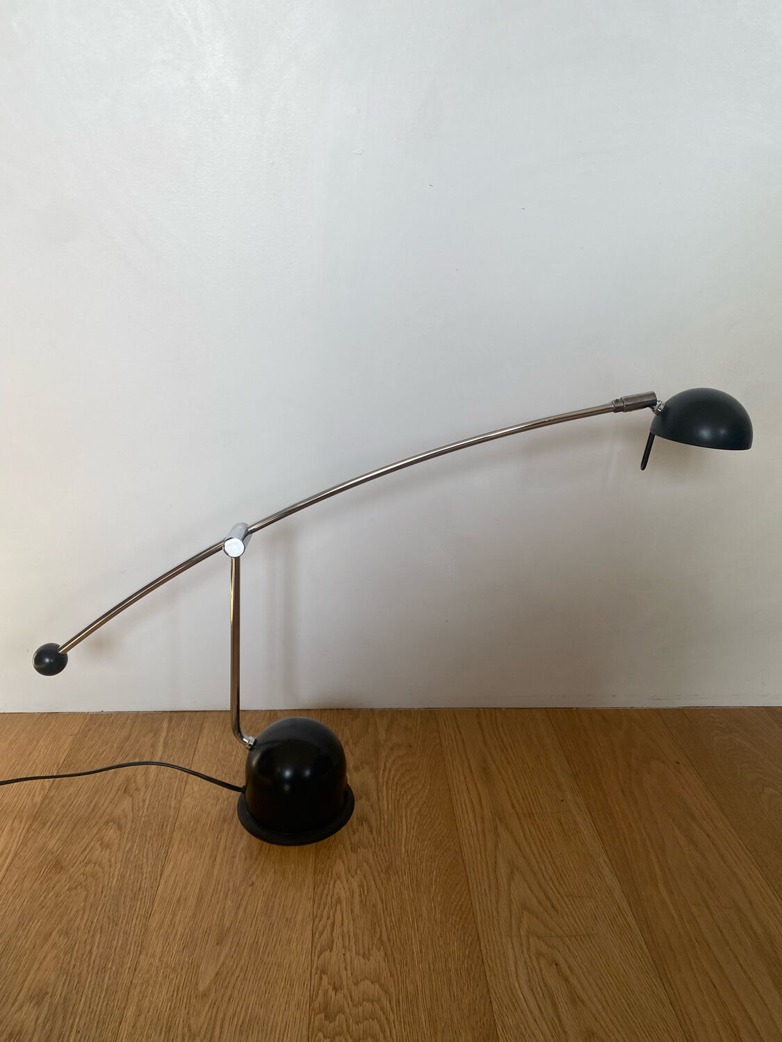 Desk lamp with black and chrome balance Massive vintage 80s