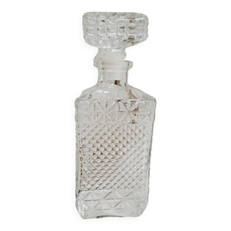 Diamond tips whiskey decanter