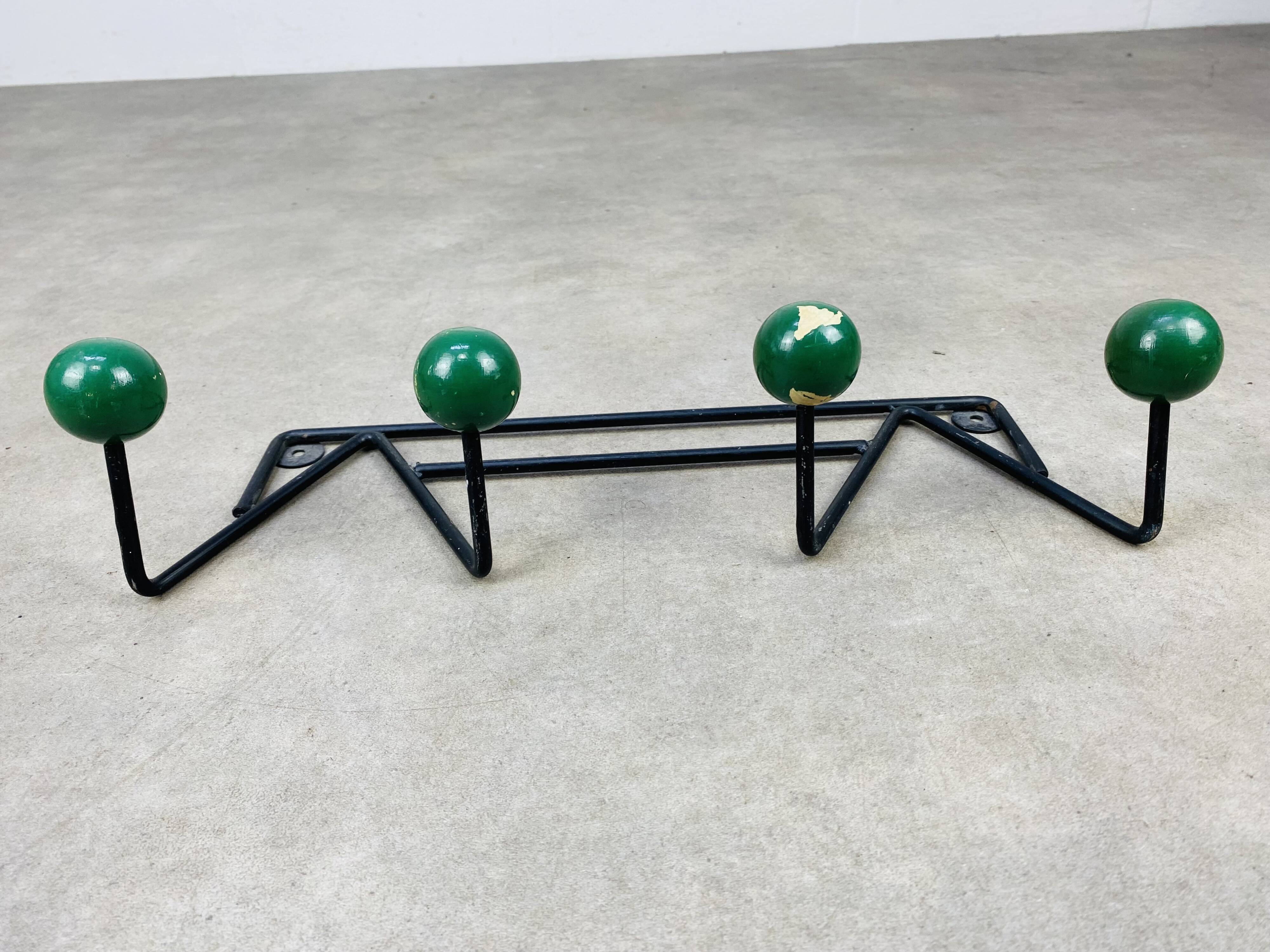 Wall coat rack hook 50s 4 balls