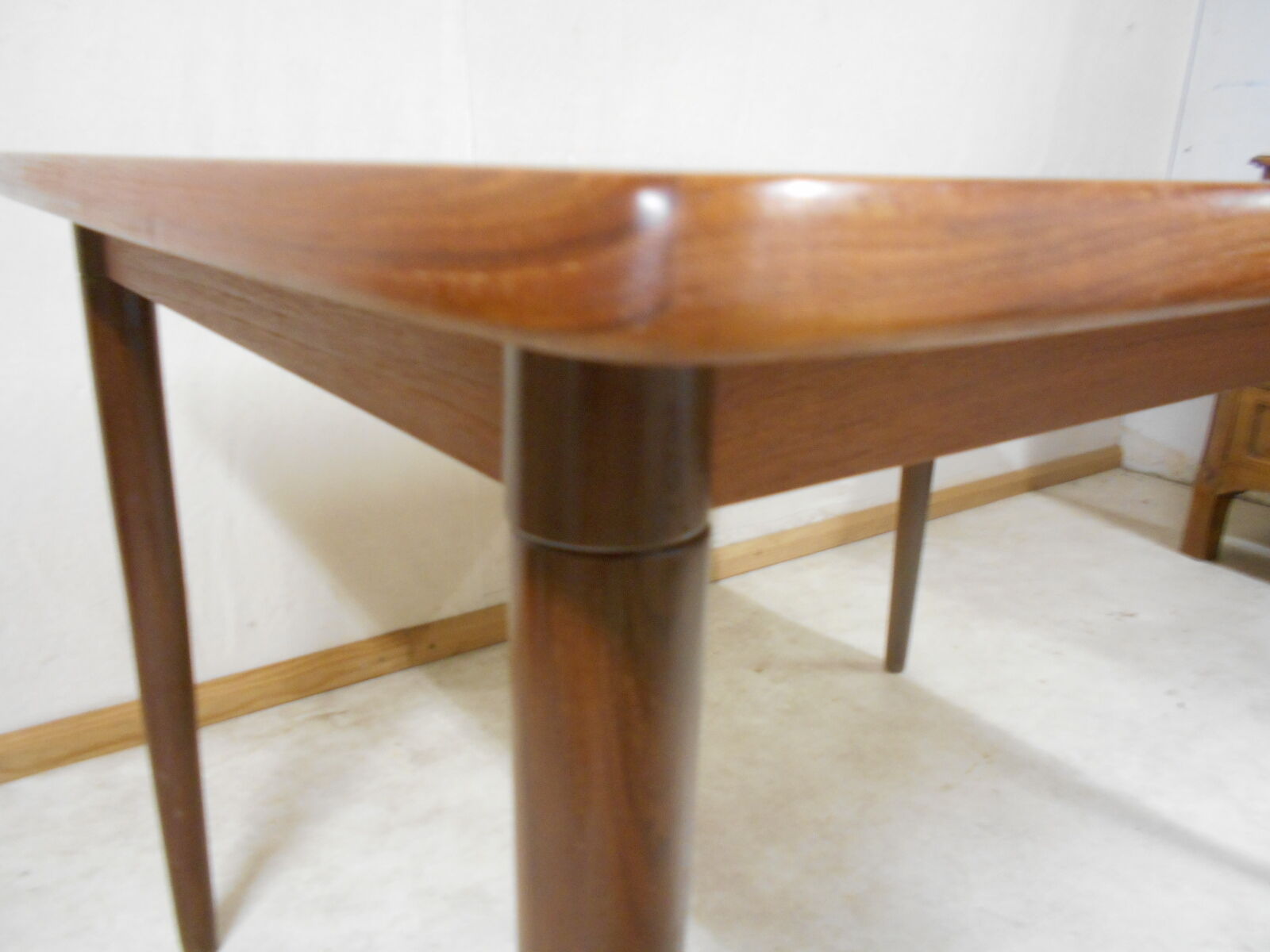Scandinavian teak expandable table