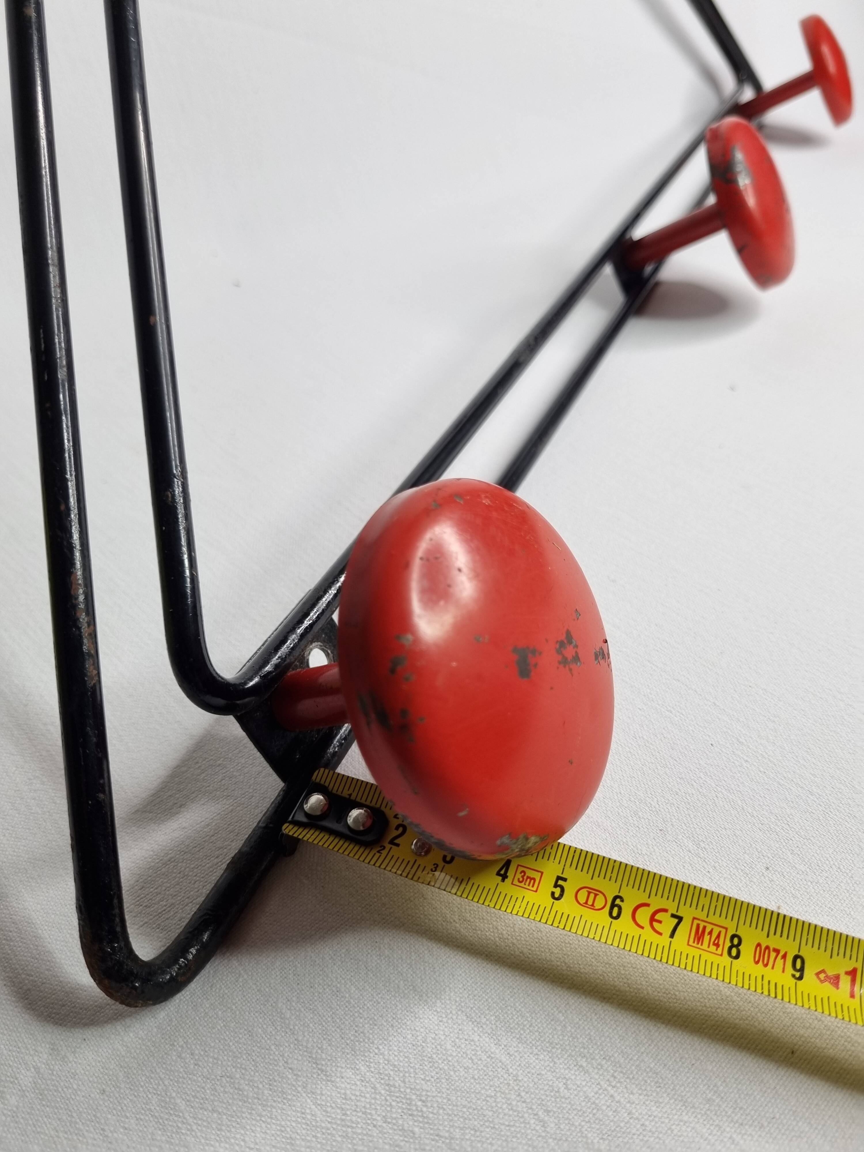 Original vintage metal “trapeze” coat rack, 5 hooks, 67 cm