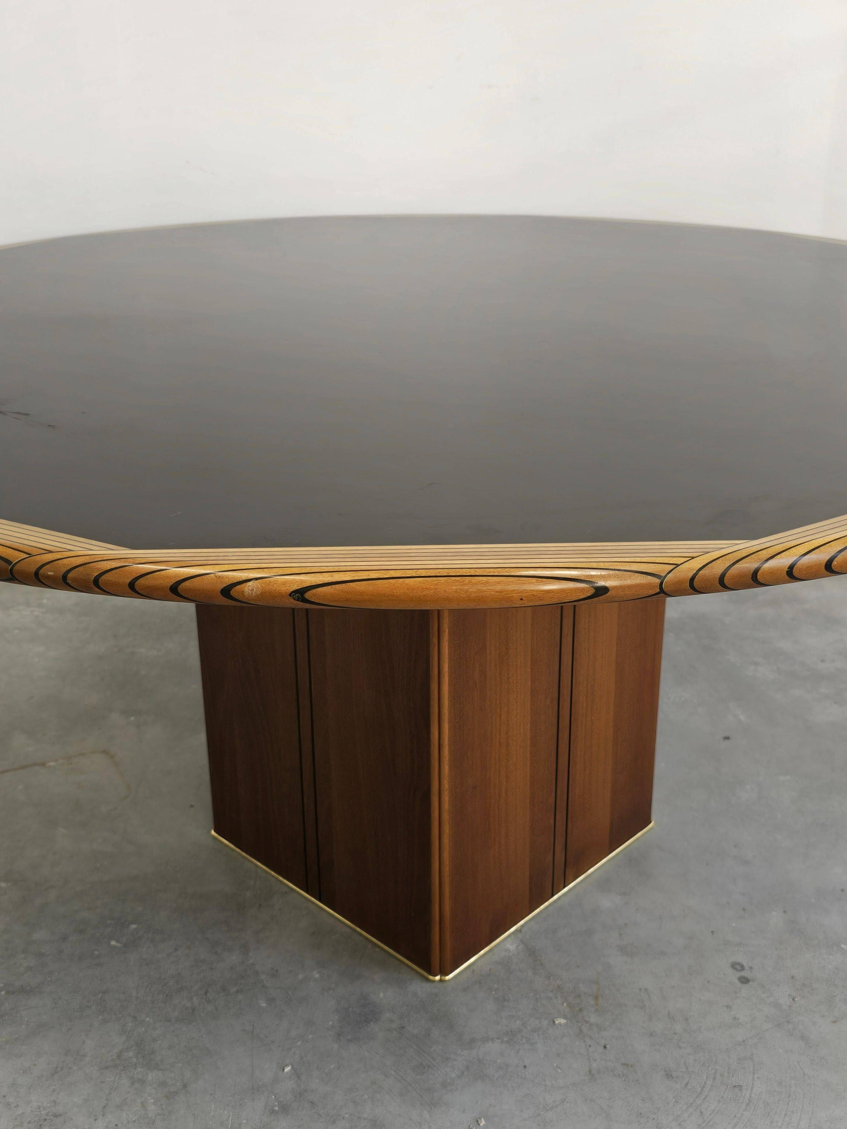 Mid Century Modern dining table 'Africa' by Afra and Tobia Scarpa for Maxalto