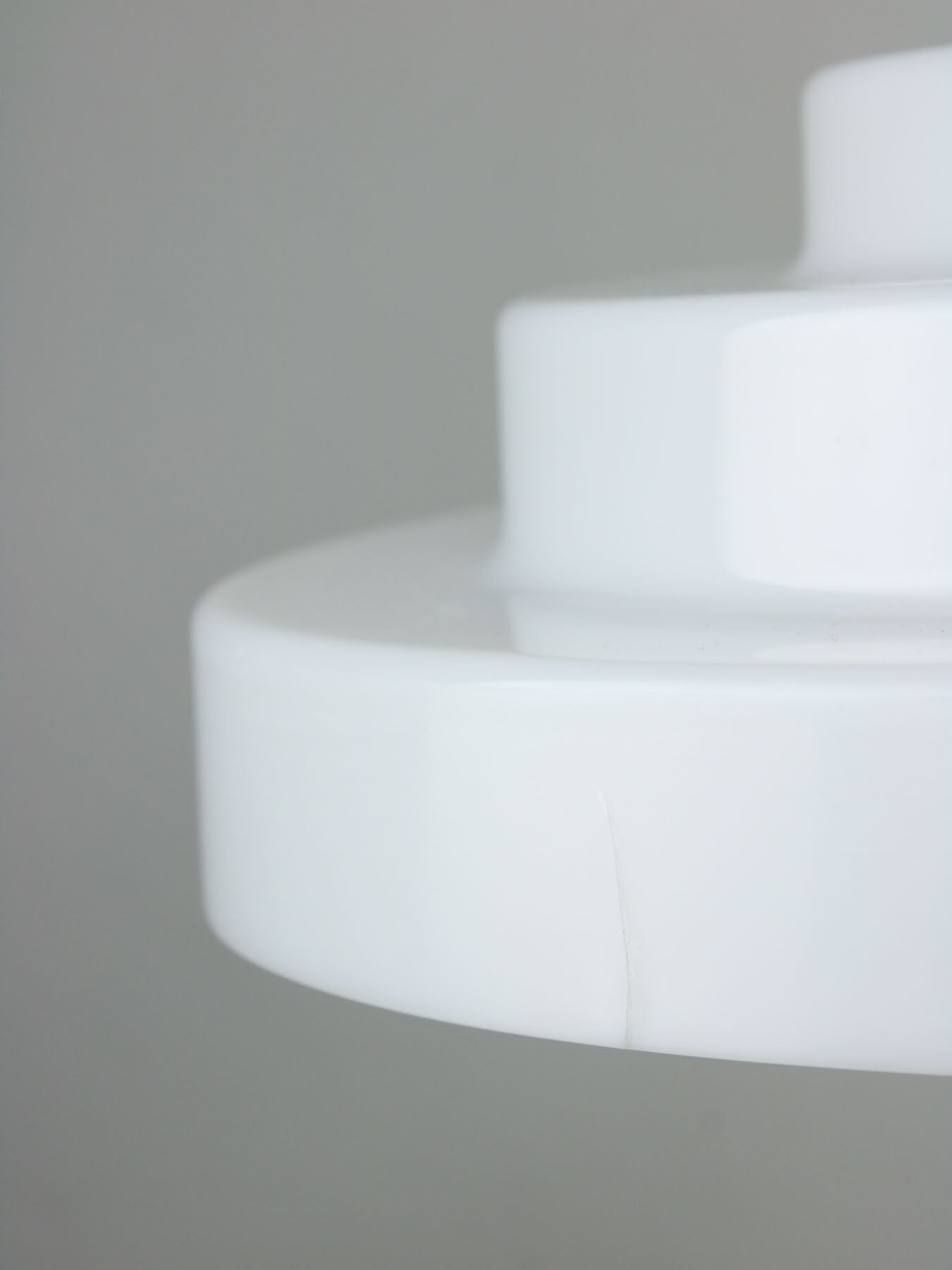 Mid-century cascade brass and plexiglass pendant lamp