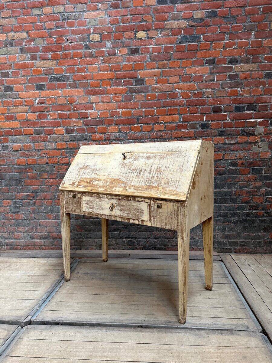 Secretary, late 19th century