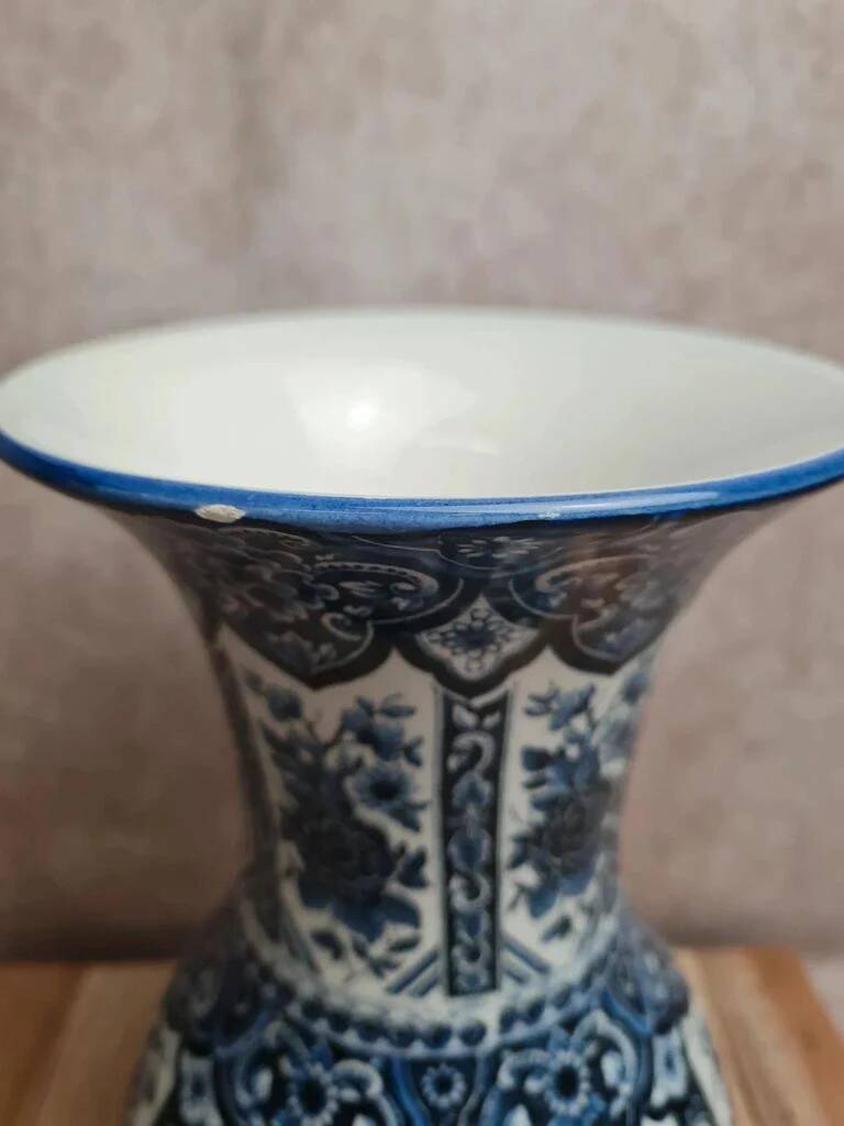 Vase vintage Delfia bleu et blanc – Grand modèle floral – Esprit Delft / hollandais