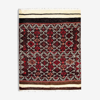 Vintage Iranian Kilim 136 x 111 cm